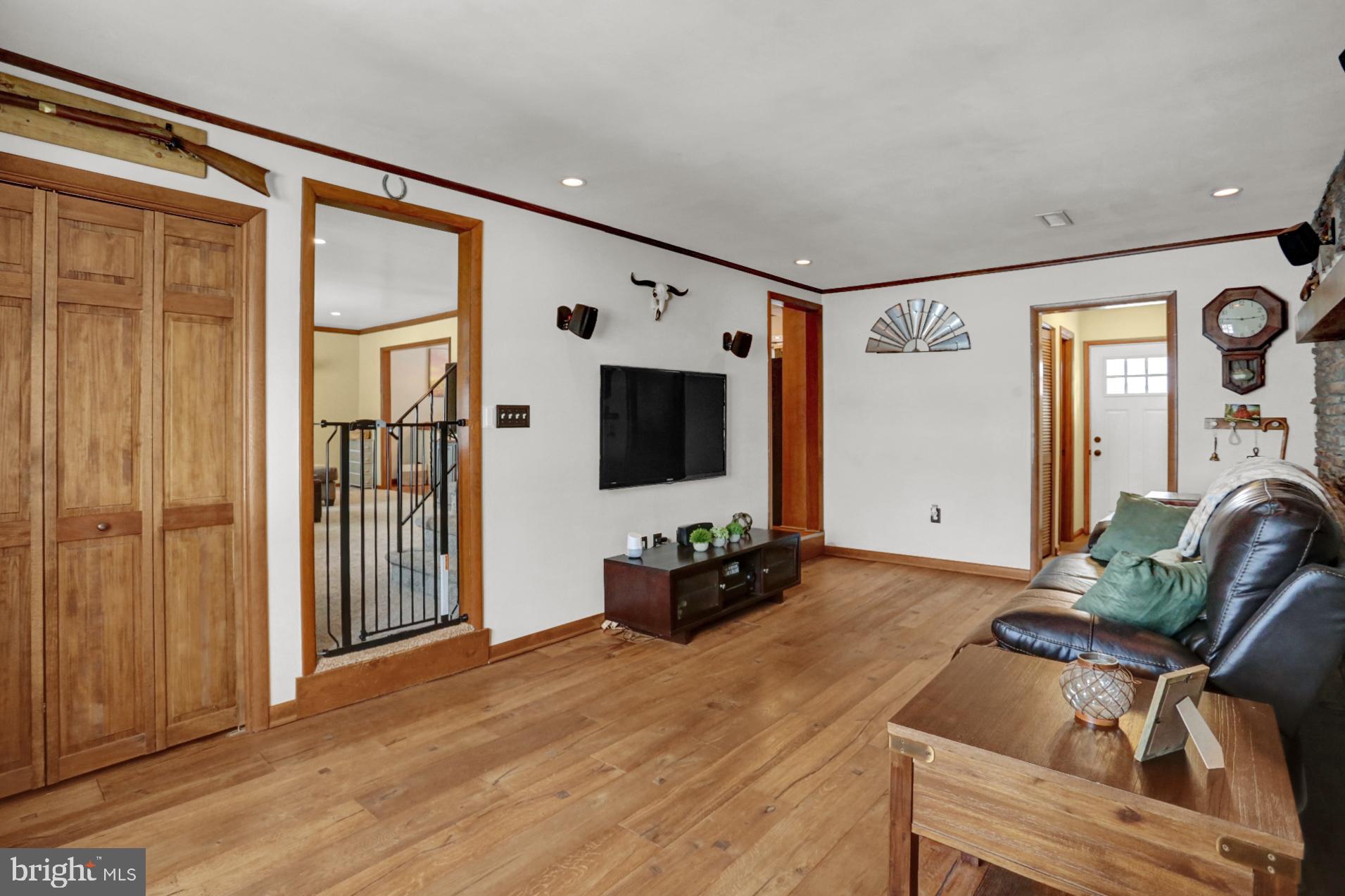 LORANE ORCHARD - Residential