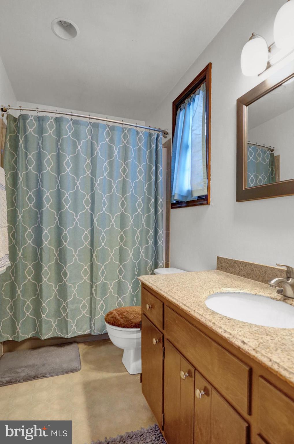 LORANE ORCHARD - Residential