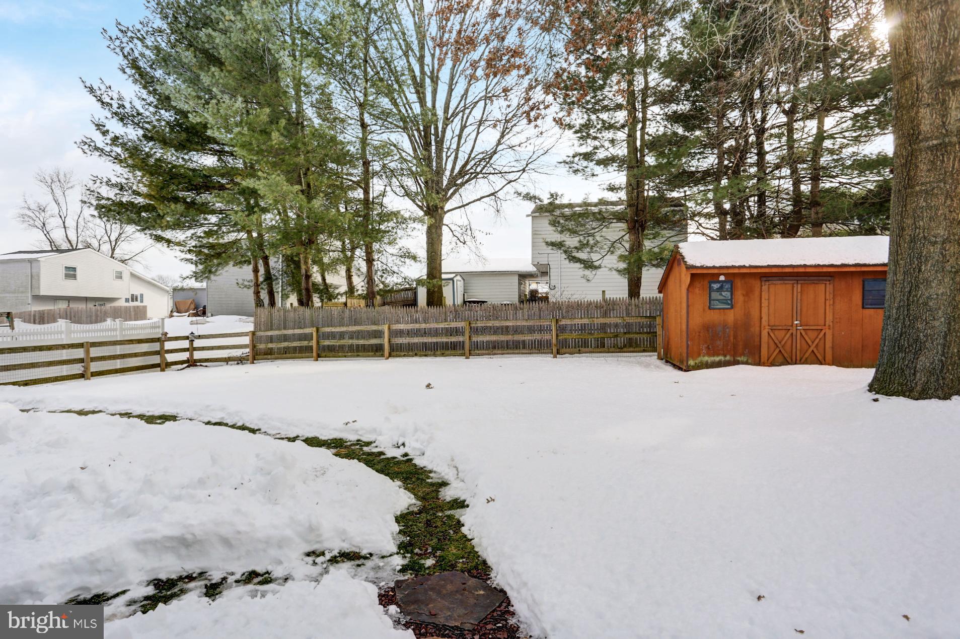 LORANE ORCHARD - Residential