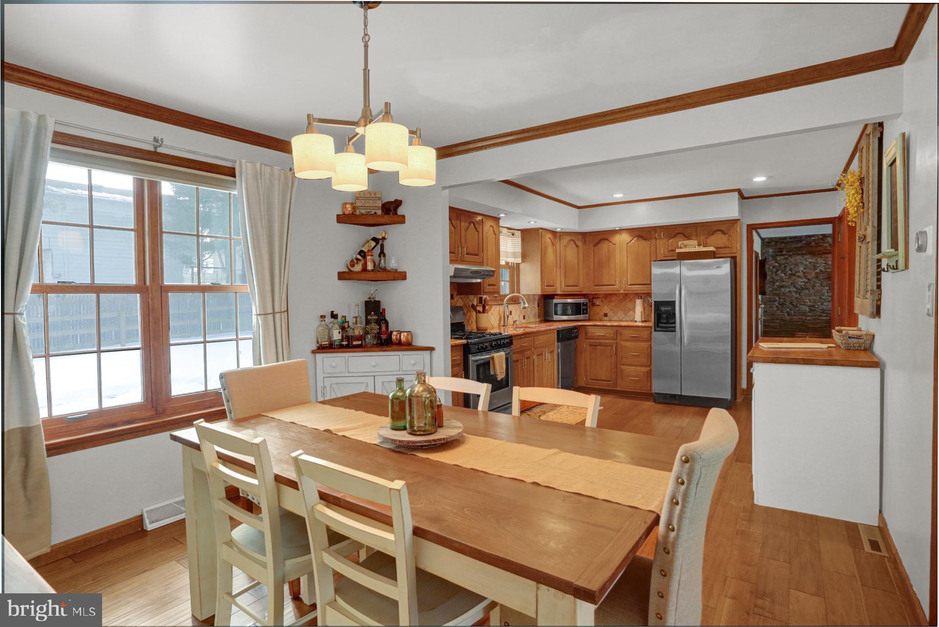 LORANE ORCHARD - Residential