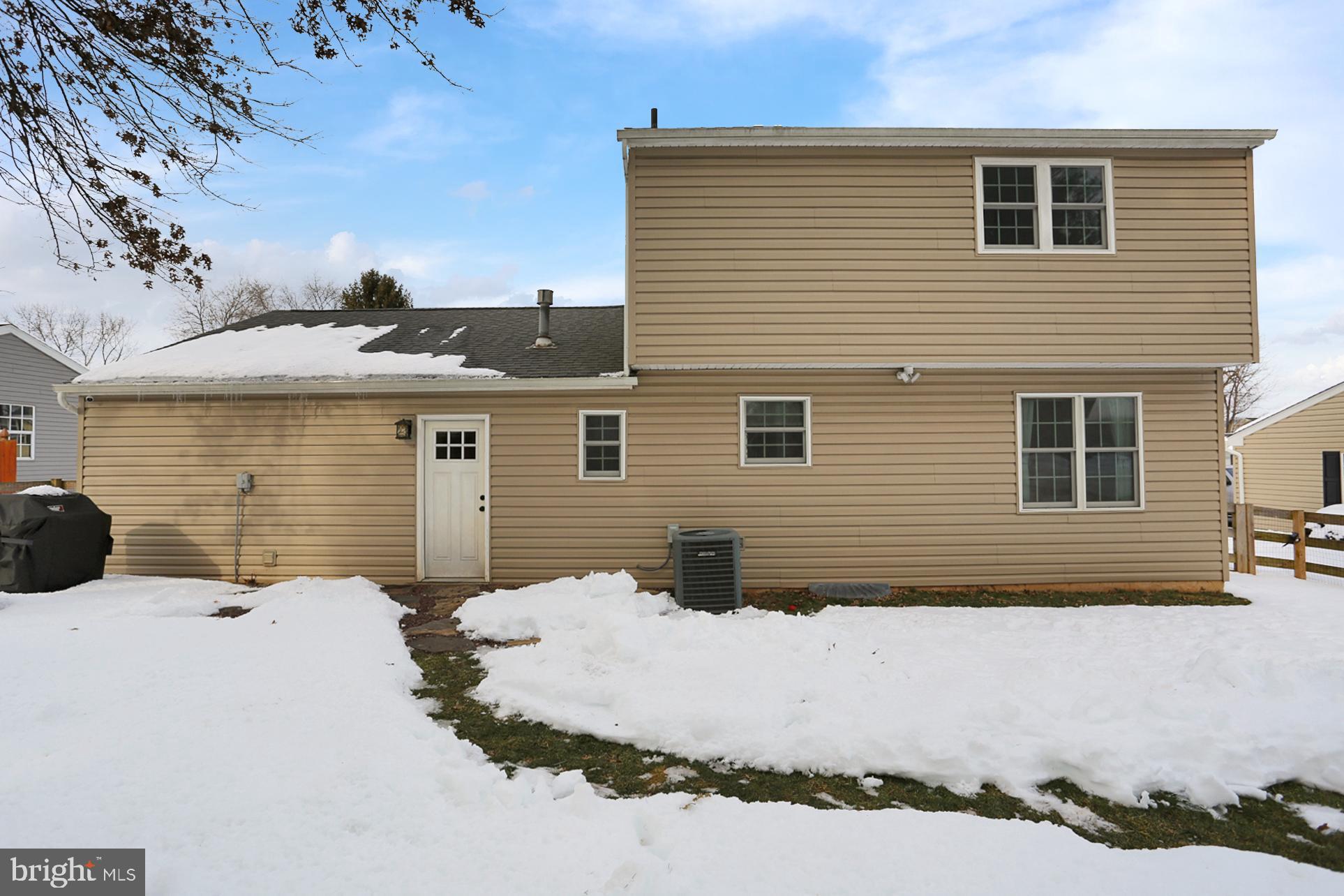 LORANE ORCHARD - Residential