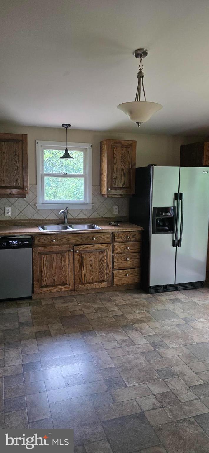 OAK HILLS - Residential
