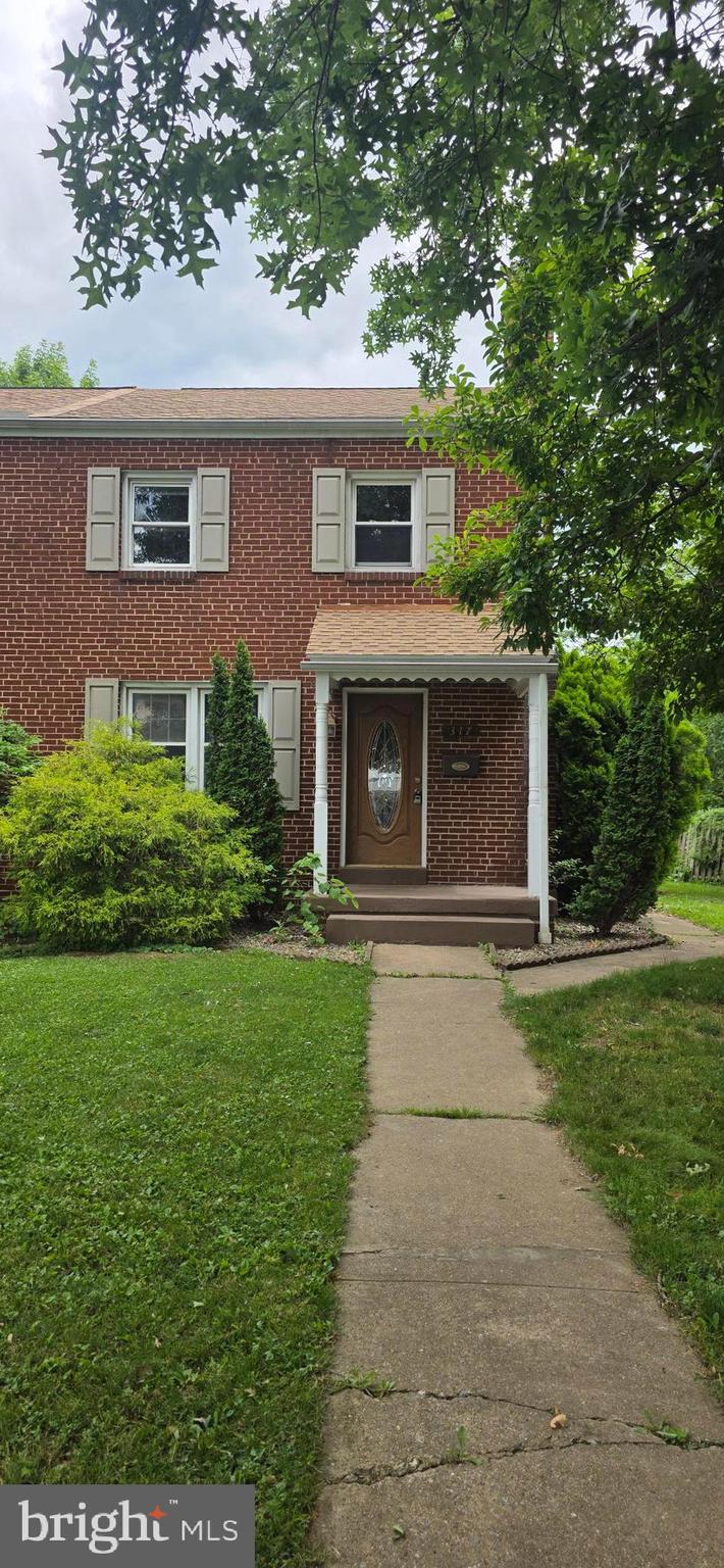 OAK HILLS - Residential