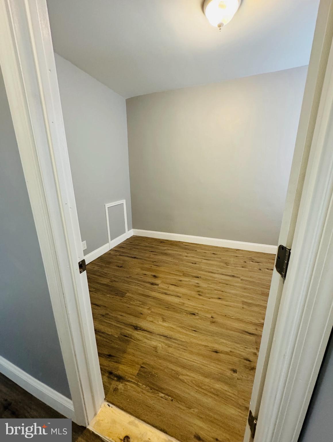 KENSINGTON - Residential