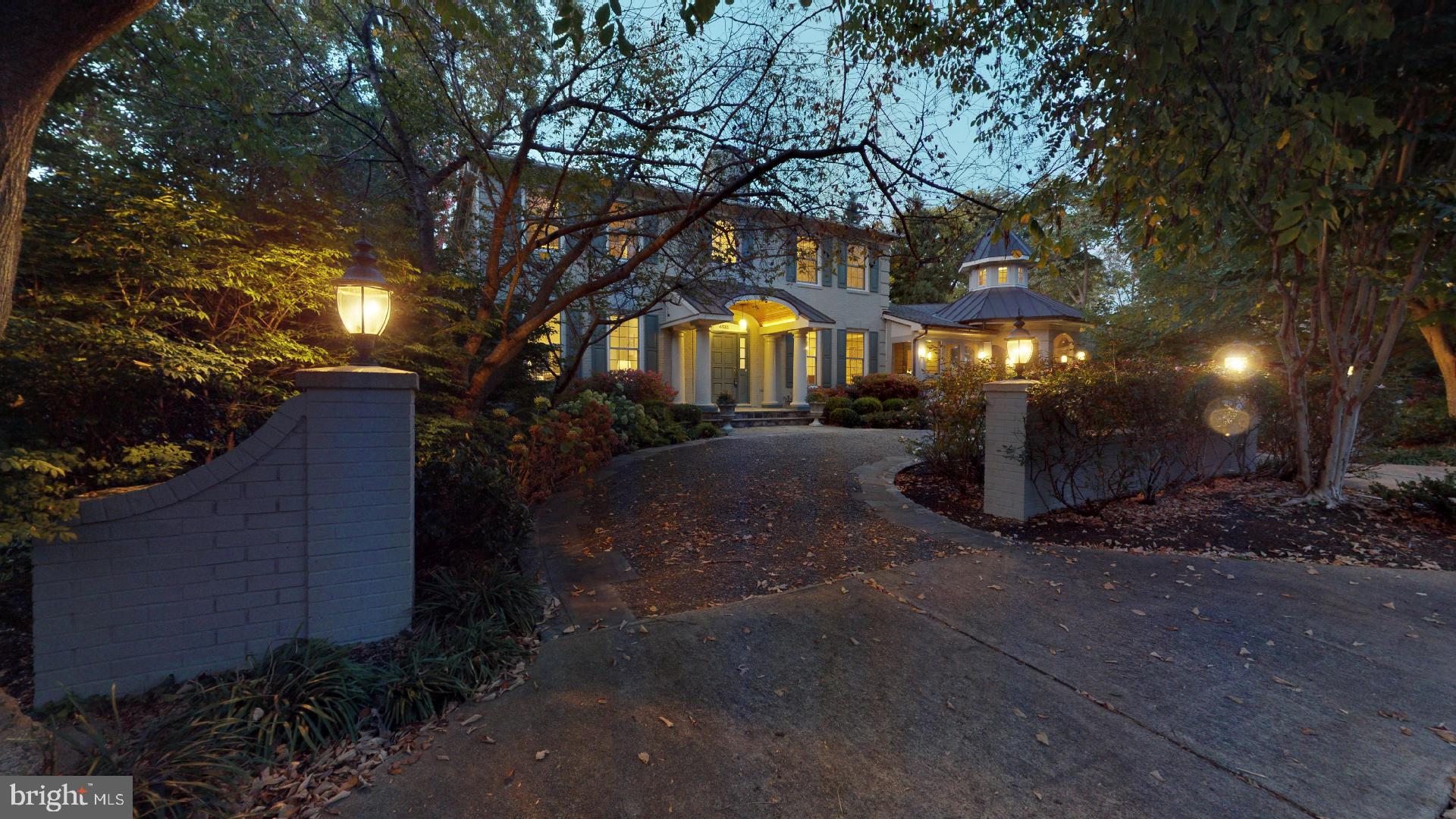 COUNTRY CLUB HILLS - Residential