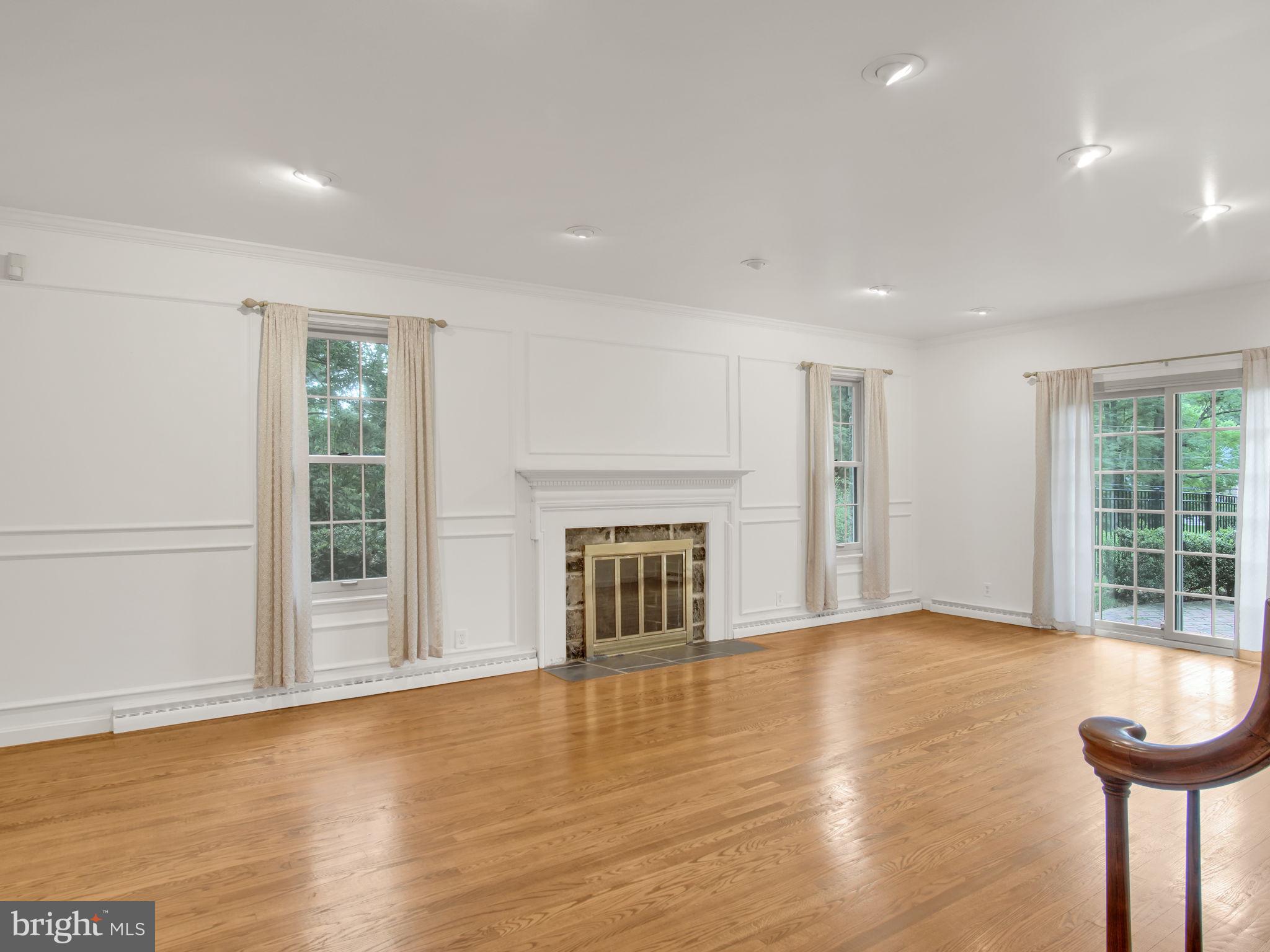 ROCKY RIDGE - Residential