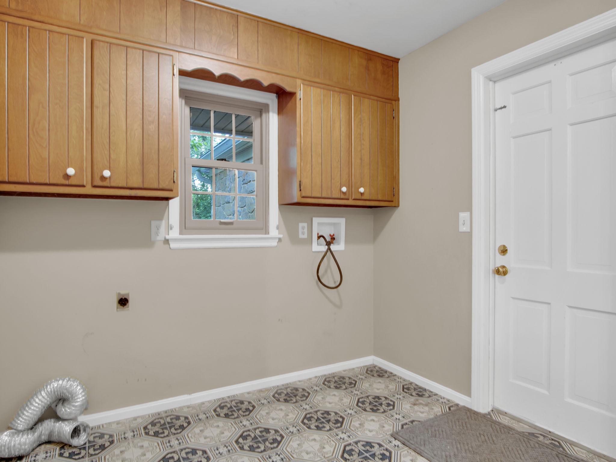 ROCKY RIDGE - Residential