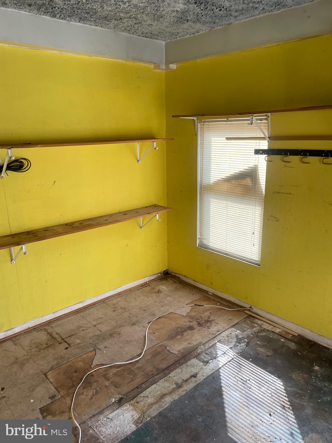WEST OAK LANE - Commercial Sale