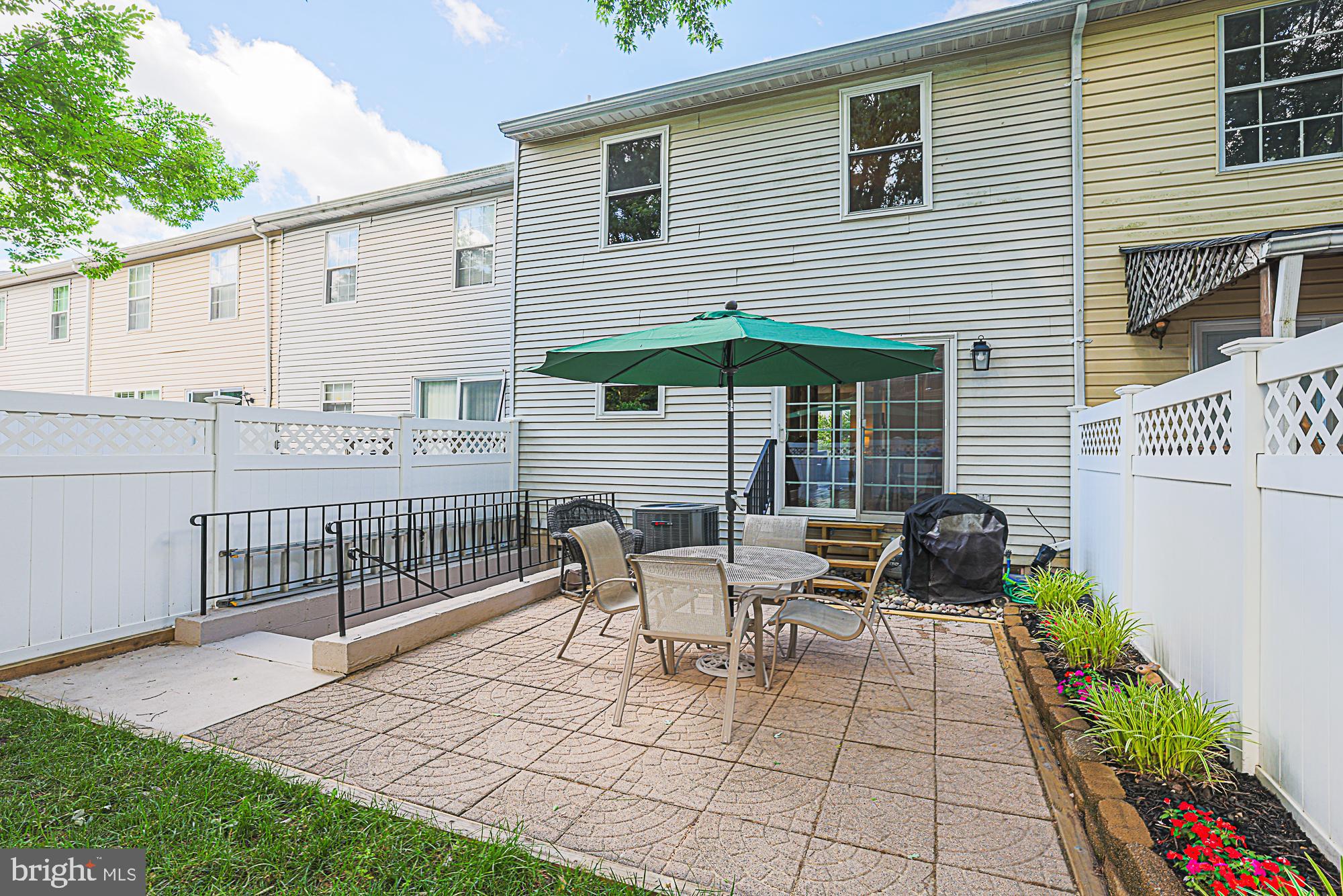 OAKHURST - Residential