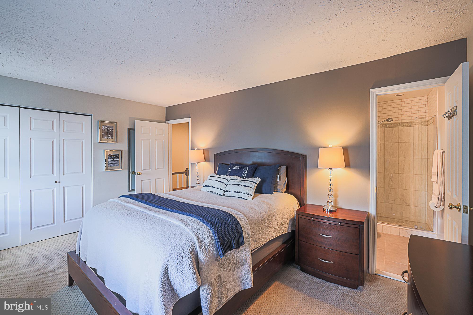 OAKHURST - Residential