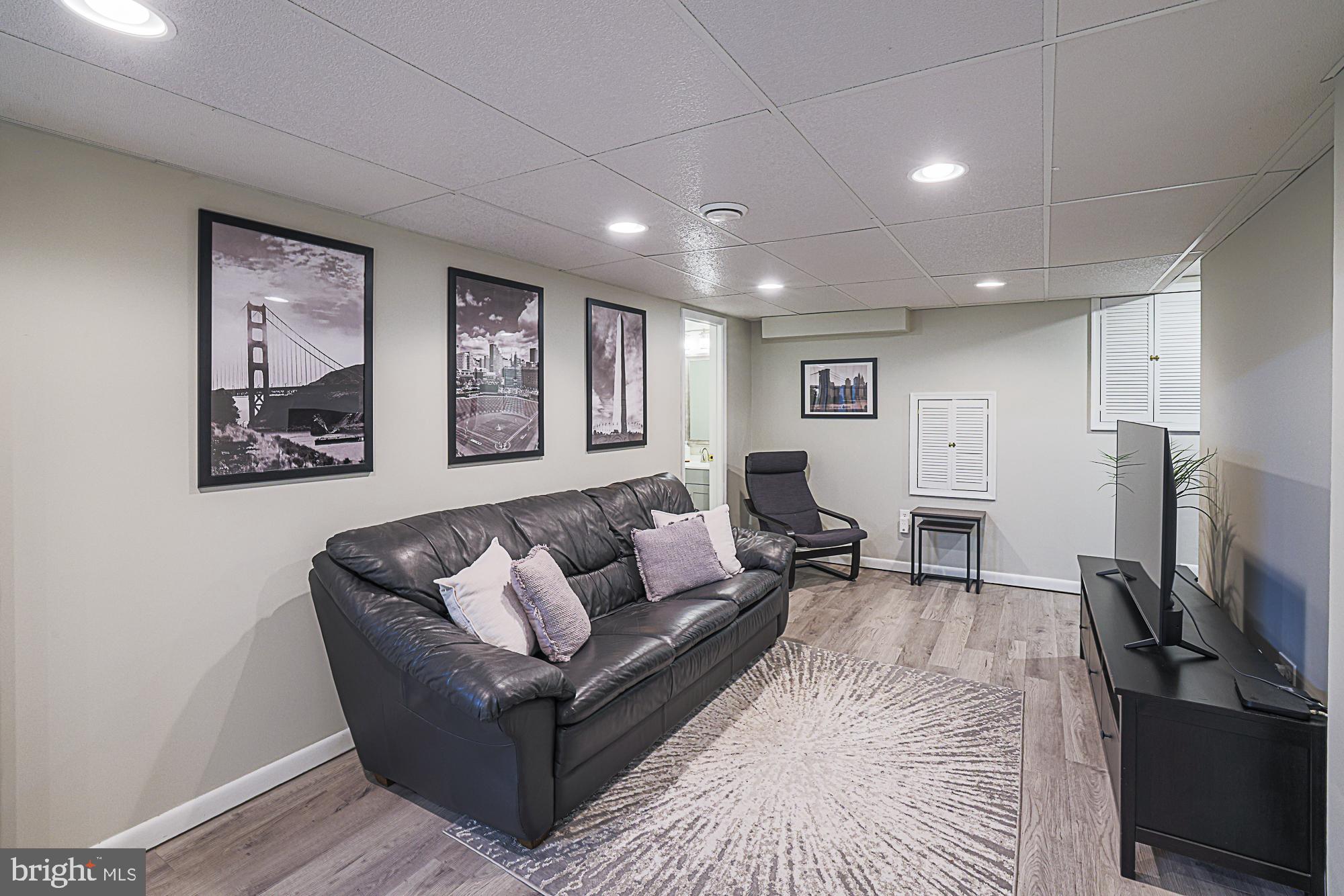 OAKHURST - Residential