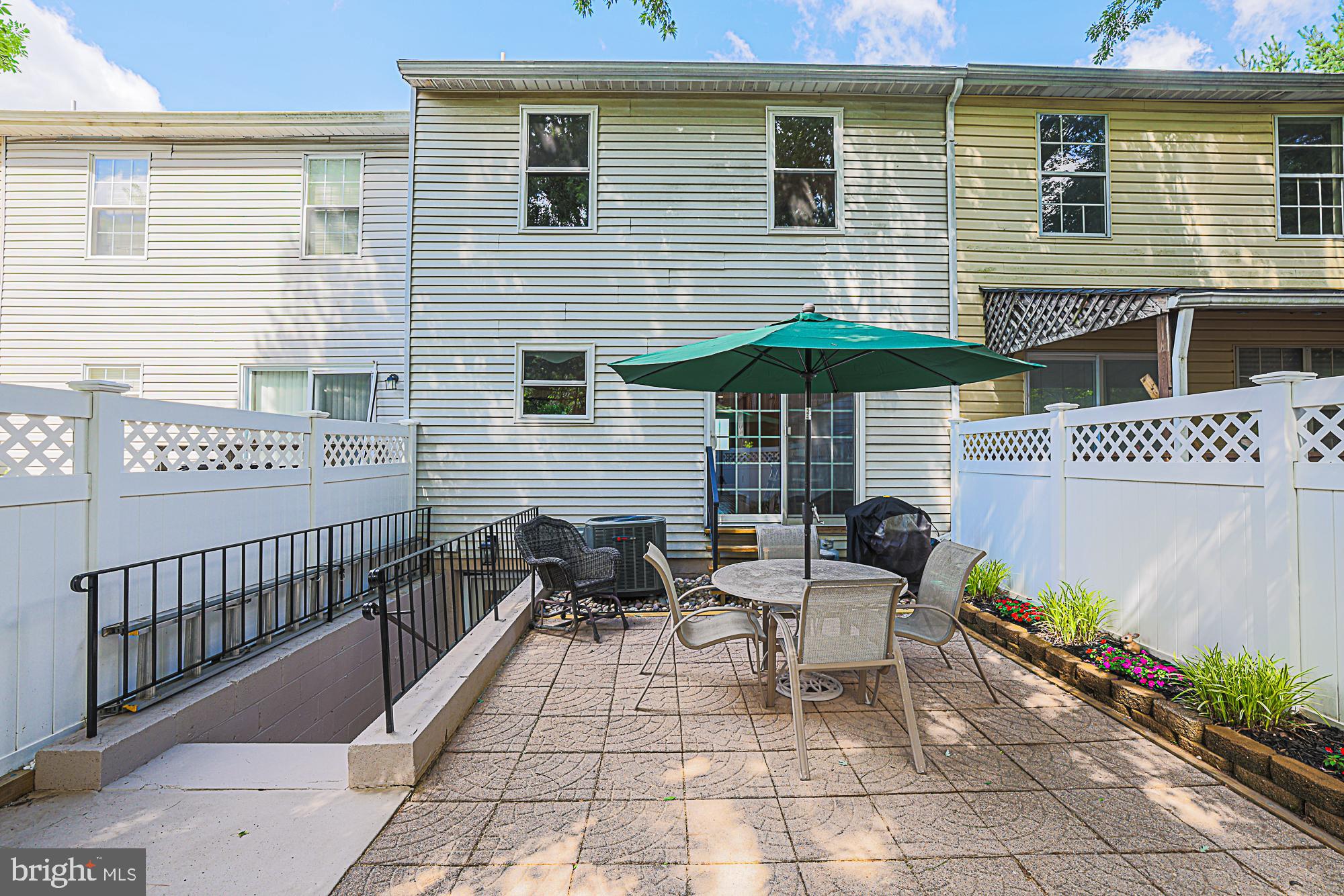 OAKHURST - Residential