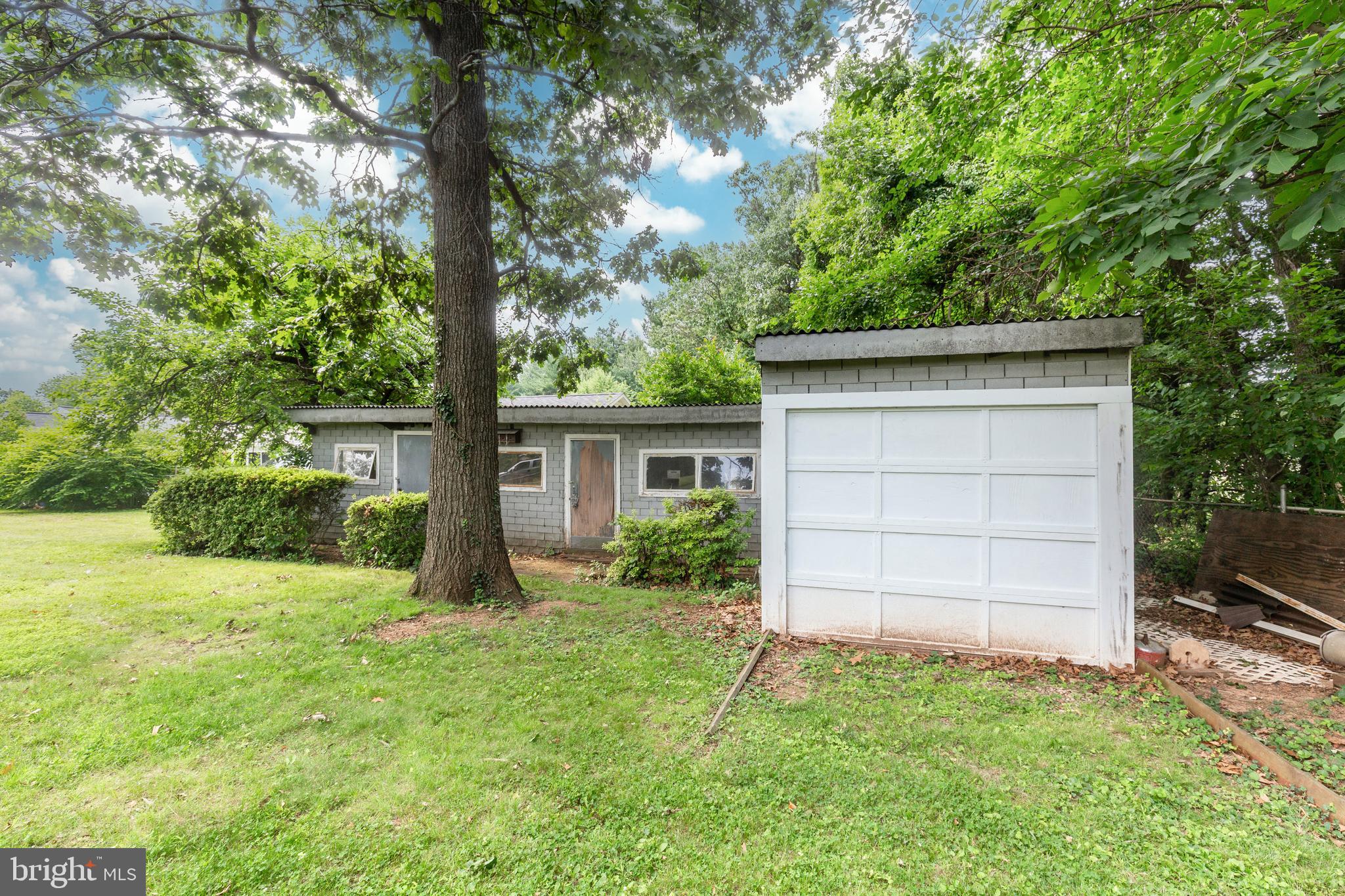 TOLLGATE - Residential