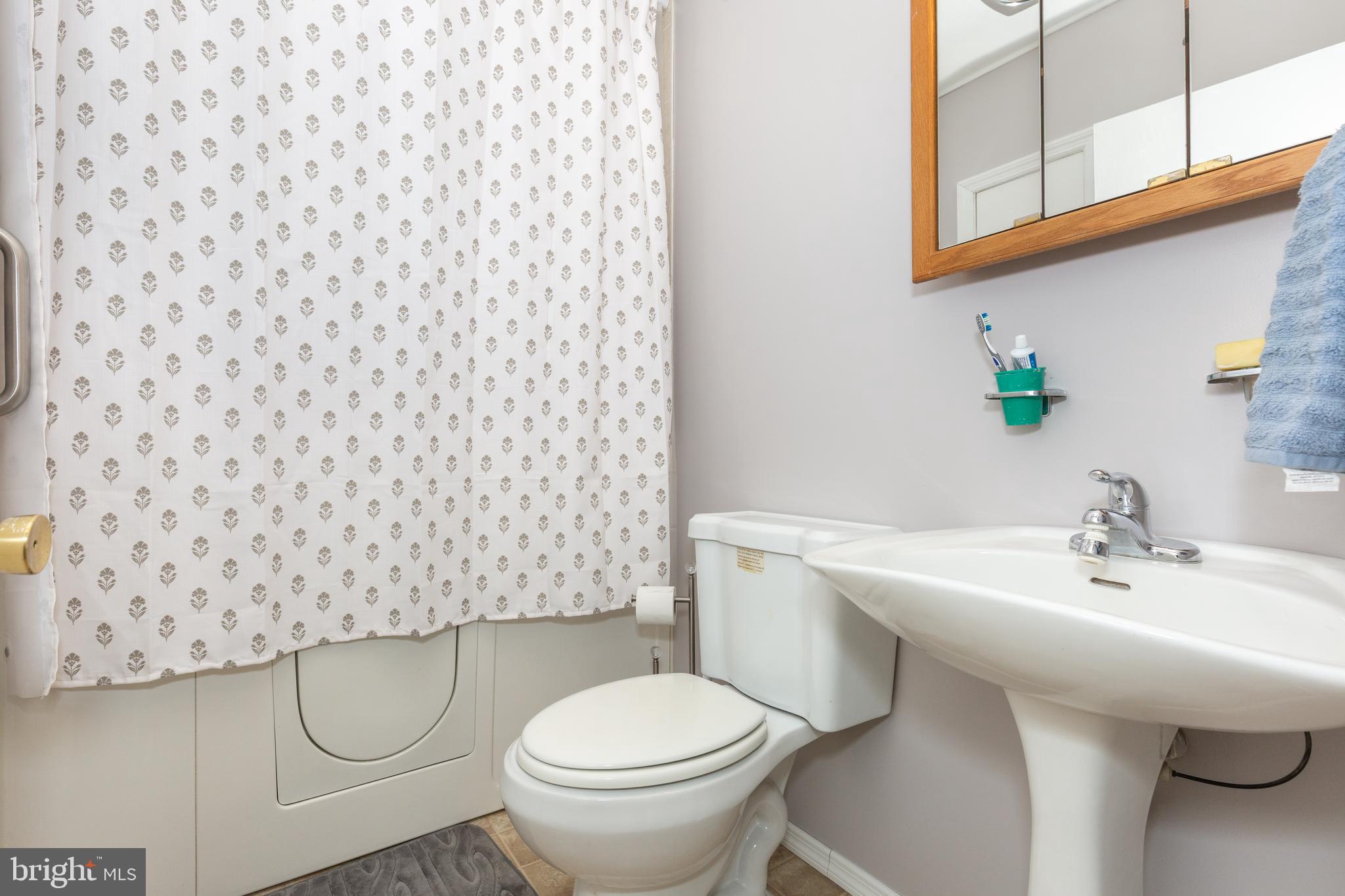 TOLLGATE - Residential