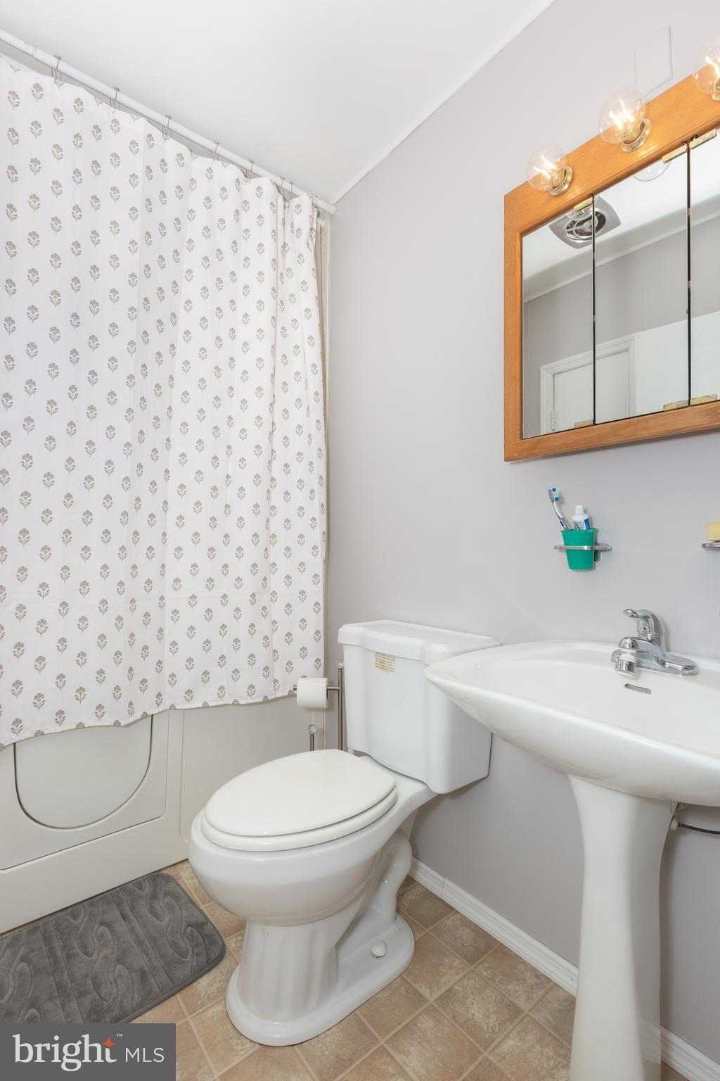 TOLLGATE - Residential