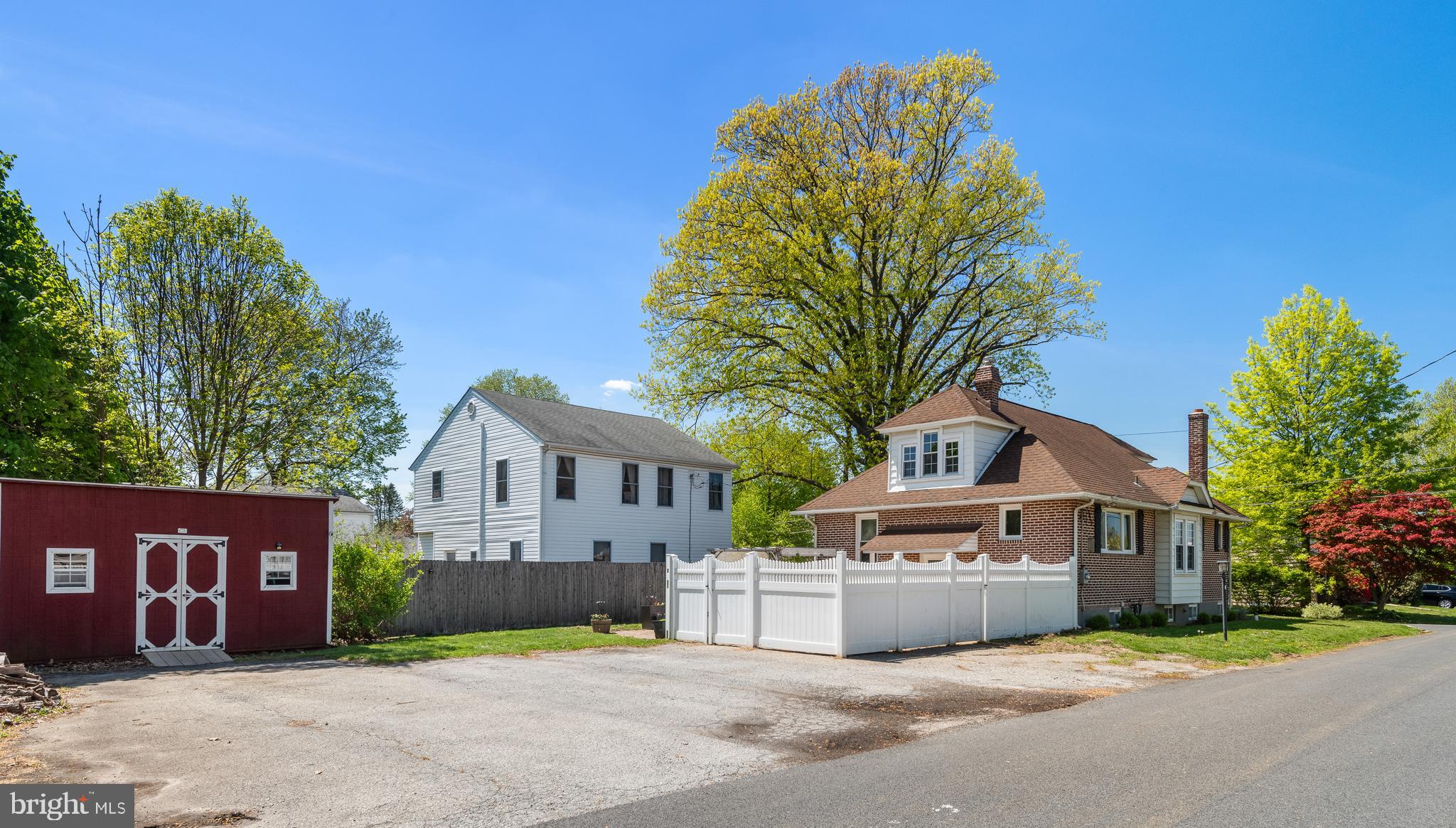 NEWTOWN SQ - Residential