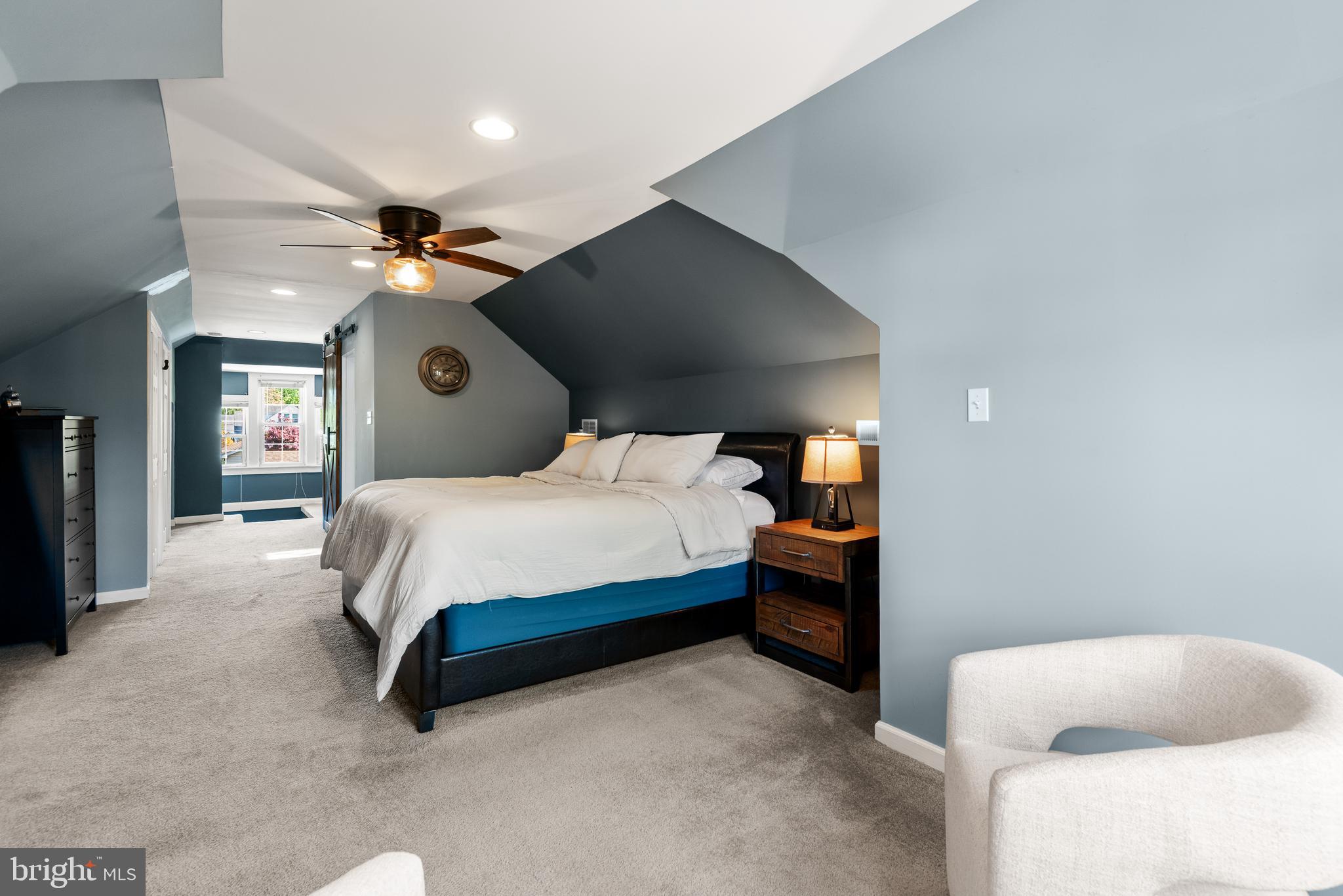 NEWTOWN SQ - Residential