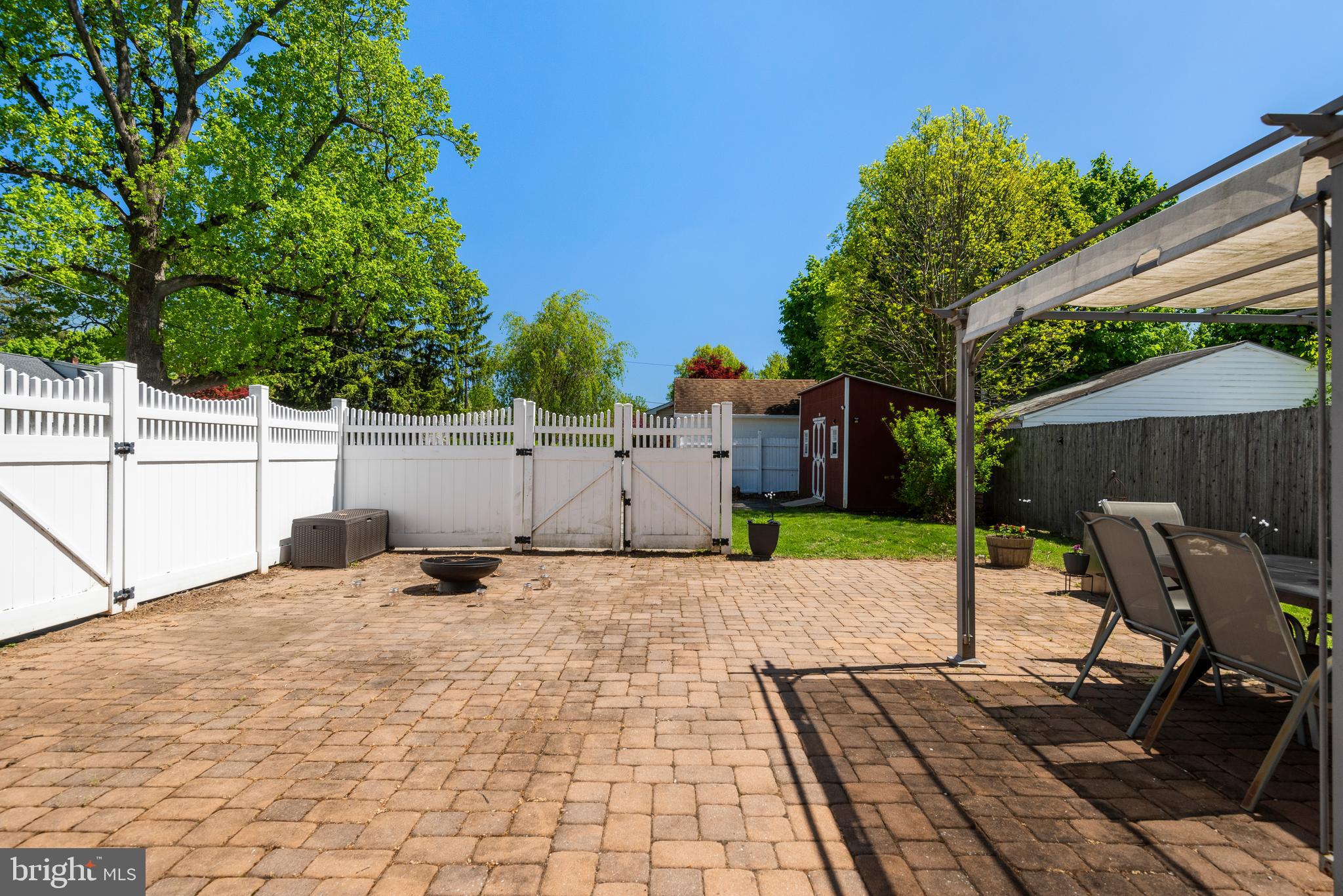 NEWTOWN SQ - Residential
