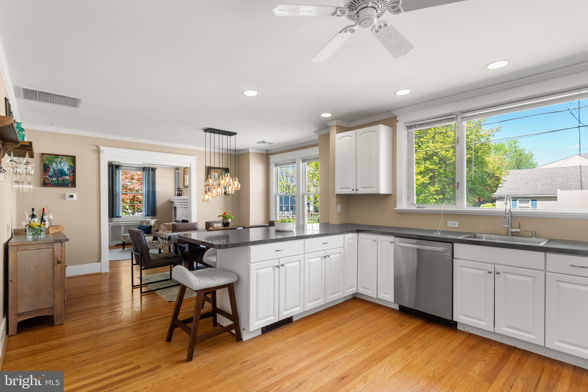 NEWTOWN SQ - Residential