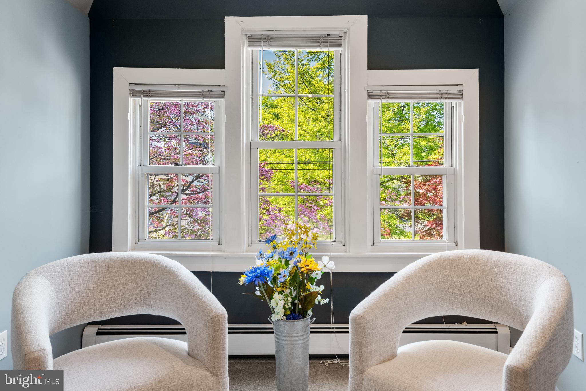 NEWTOWN SQ - Residential