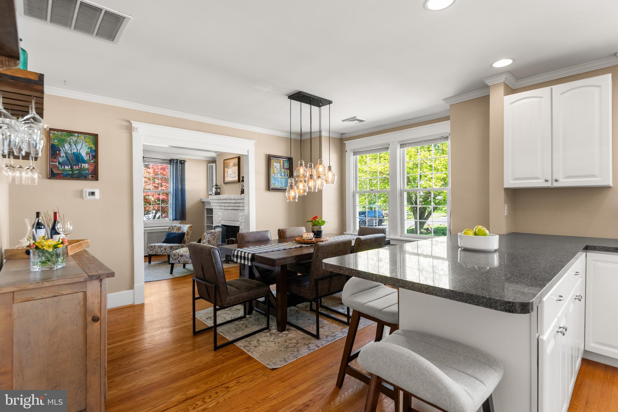 NEWTOWN SQ - Residential