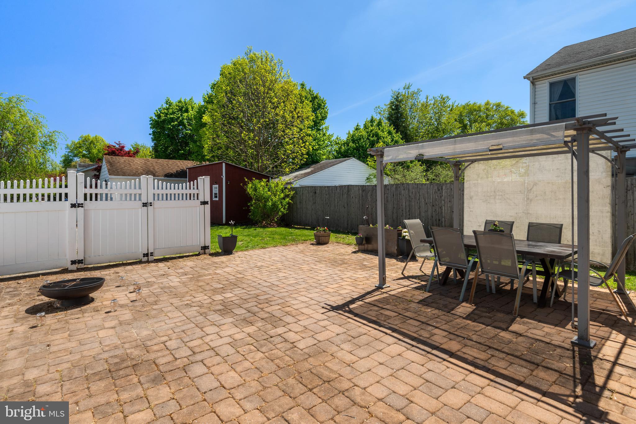 NEWTOWN SQ - Residential