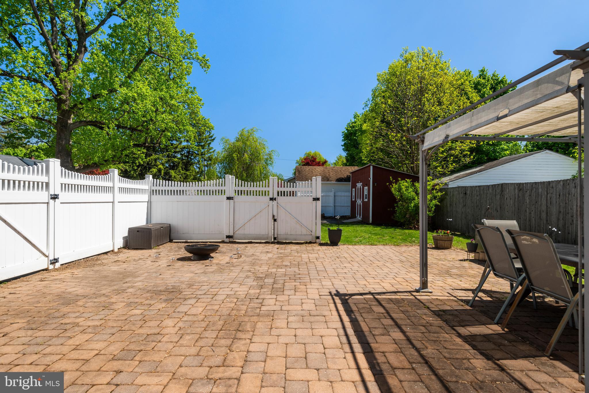 NEWTOWN SQ - Residential