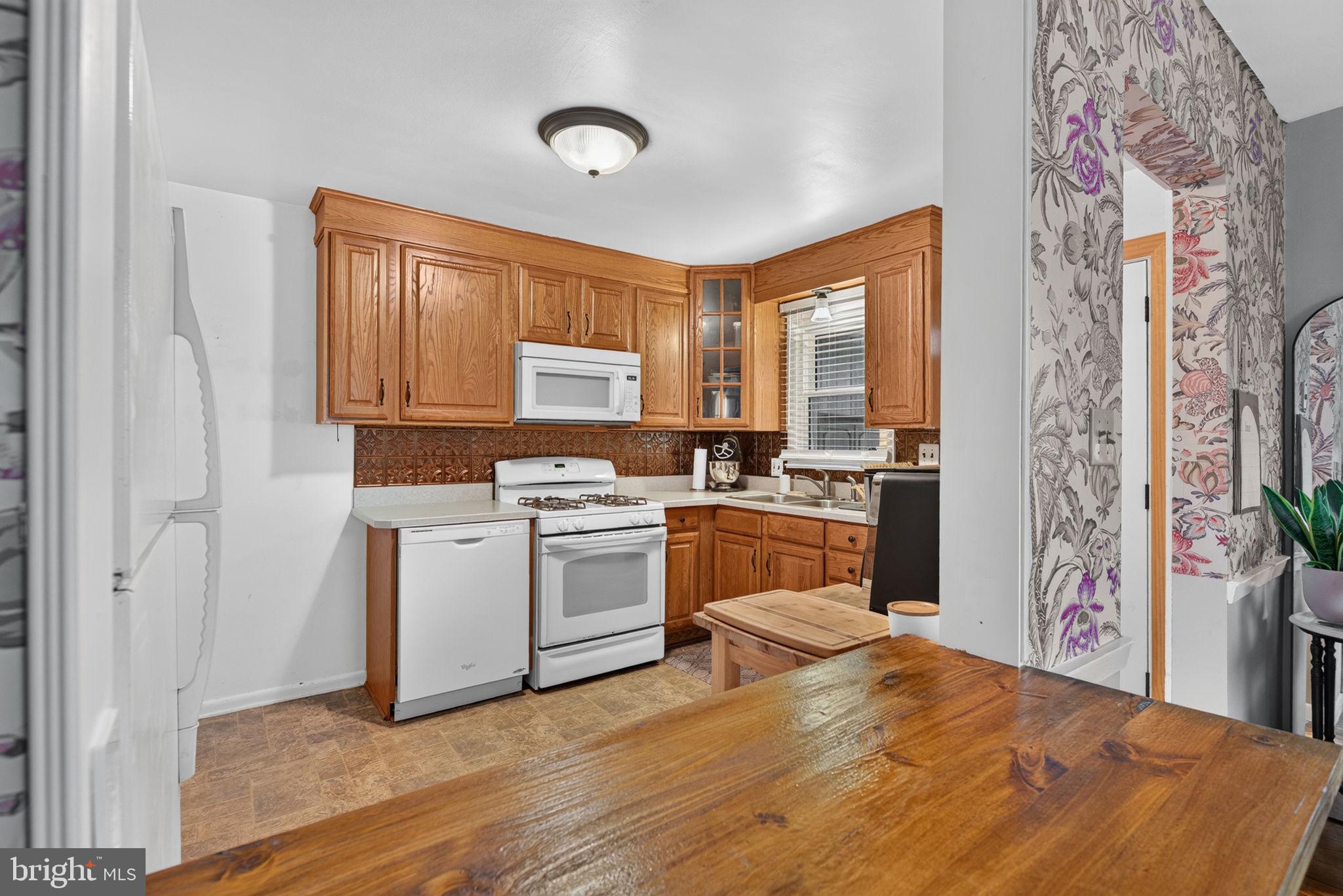 SUTTER VILLAGE - Residential
