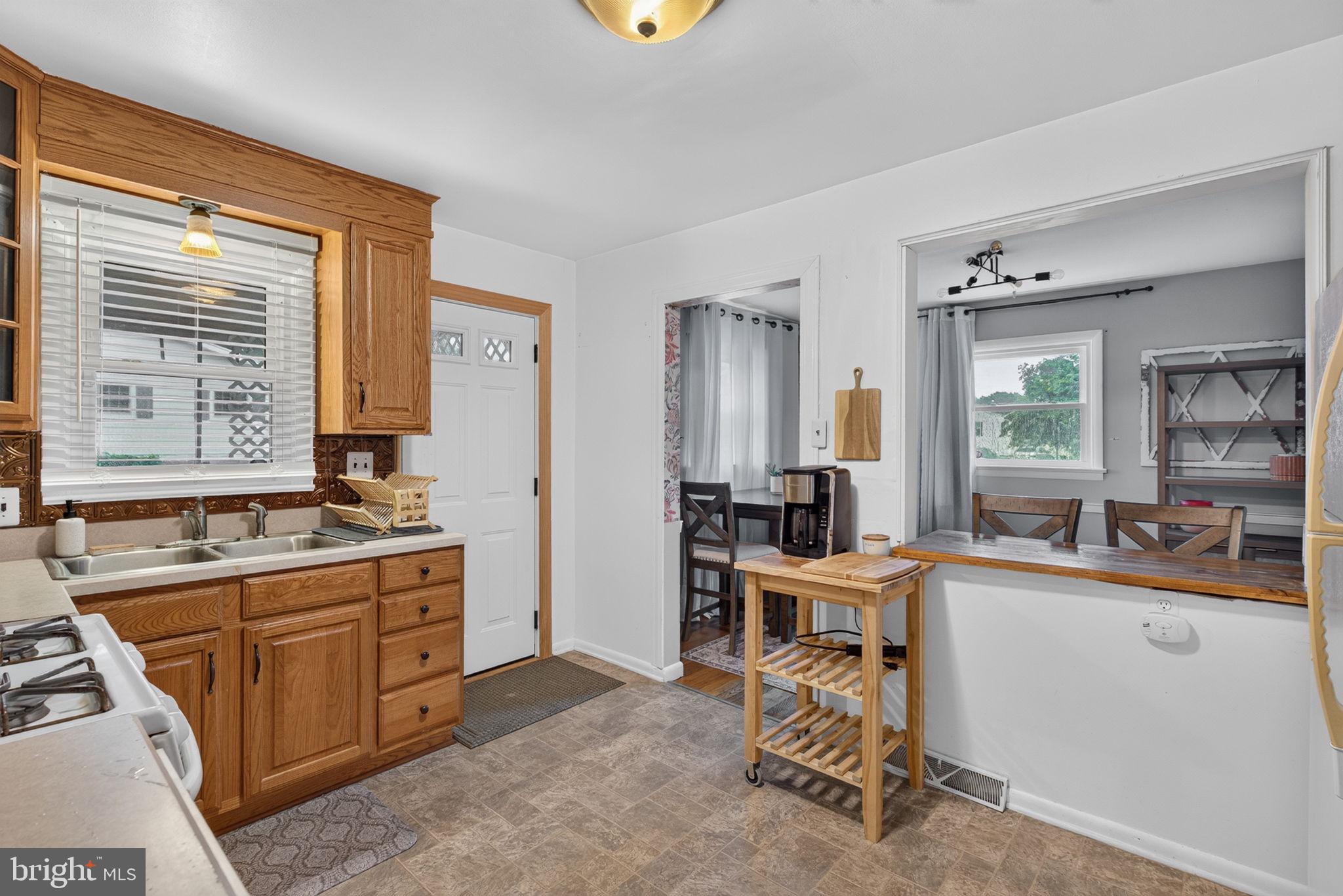 SUTTER VILLAGE - Residential