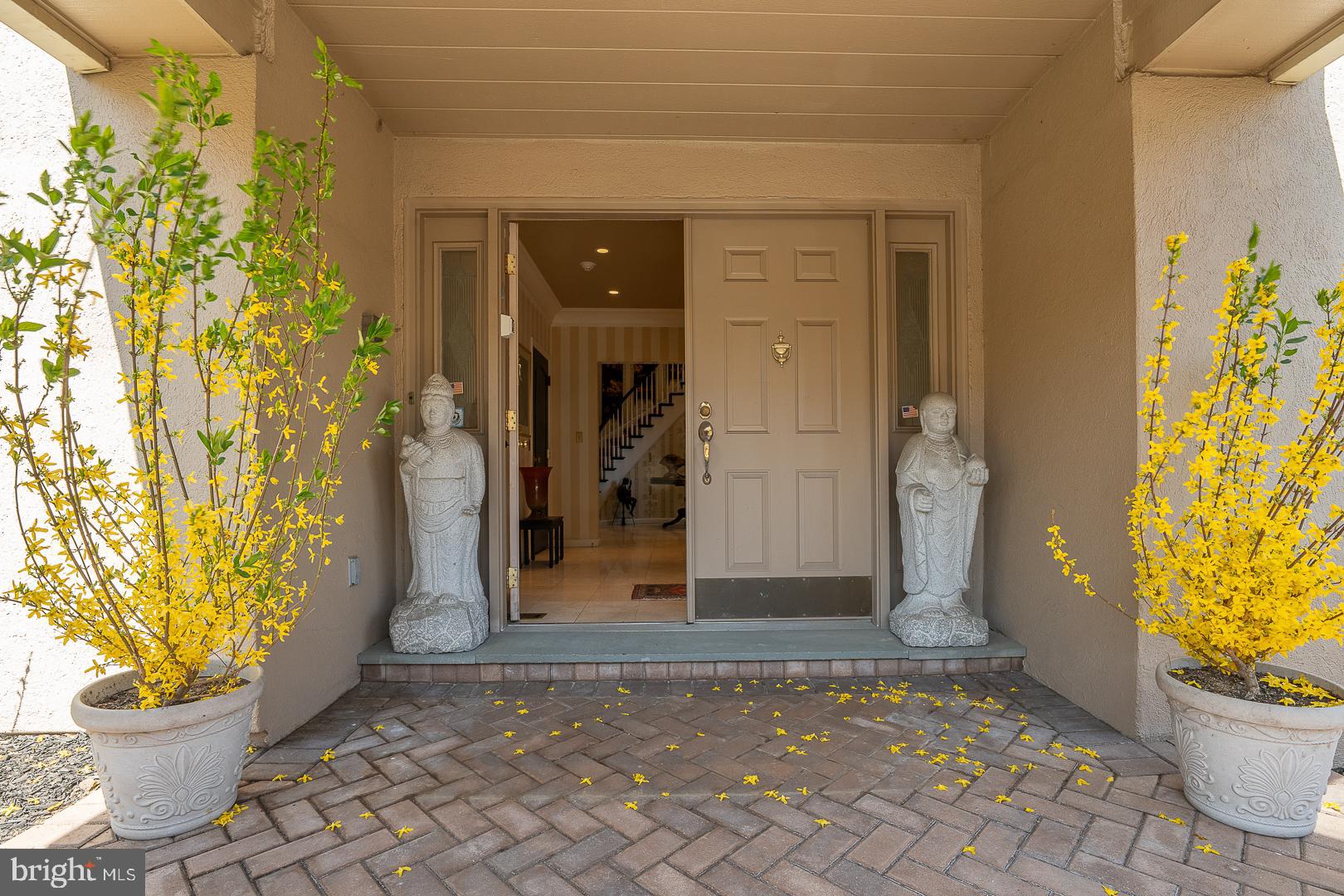 HILLGATE - Residential