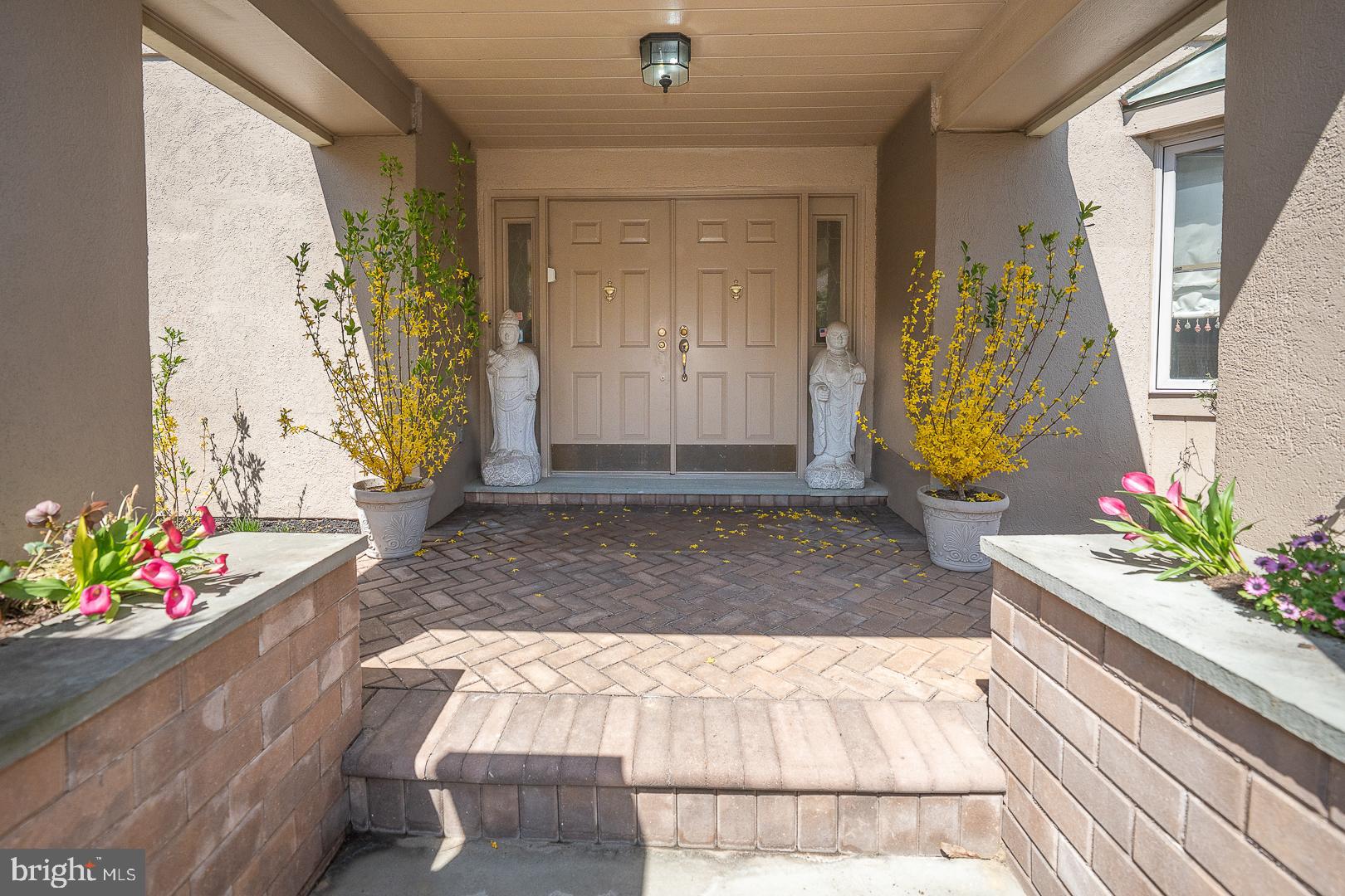 HILLGATE - Residential