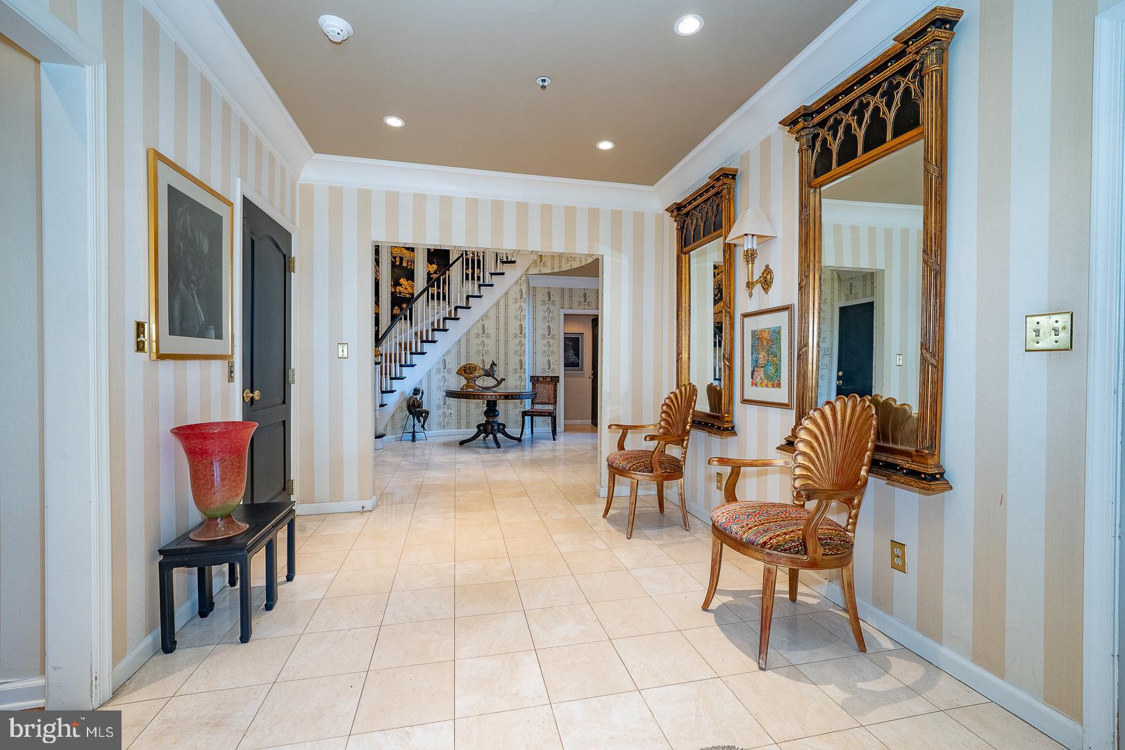 HILLGATE - Residential
