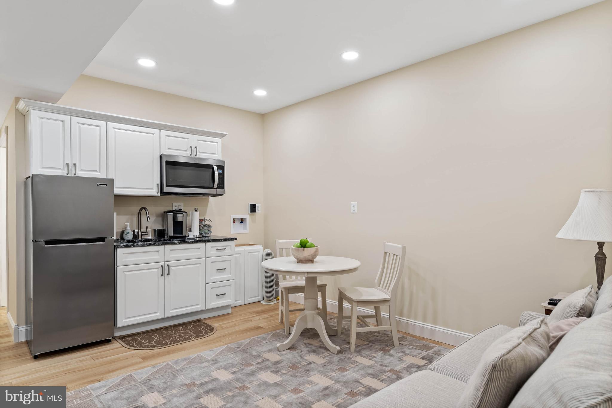 WOLFE POINTE - Residential