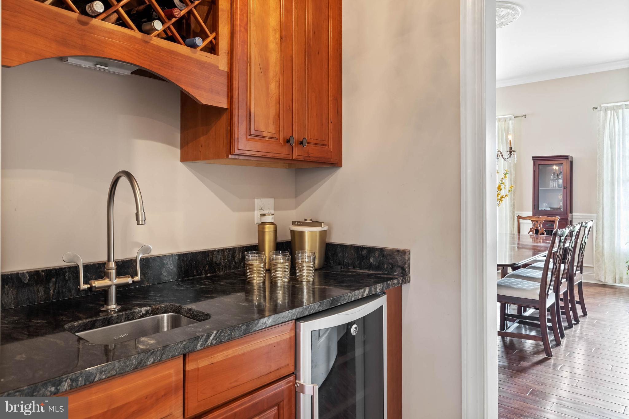 WOLFE POINTE - Residential