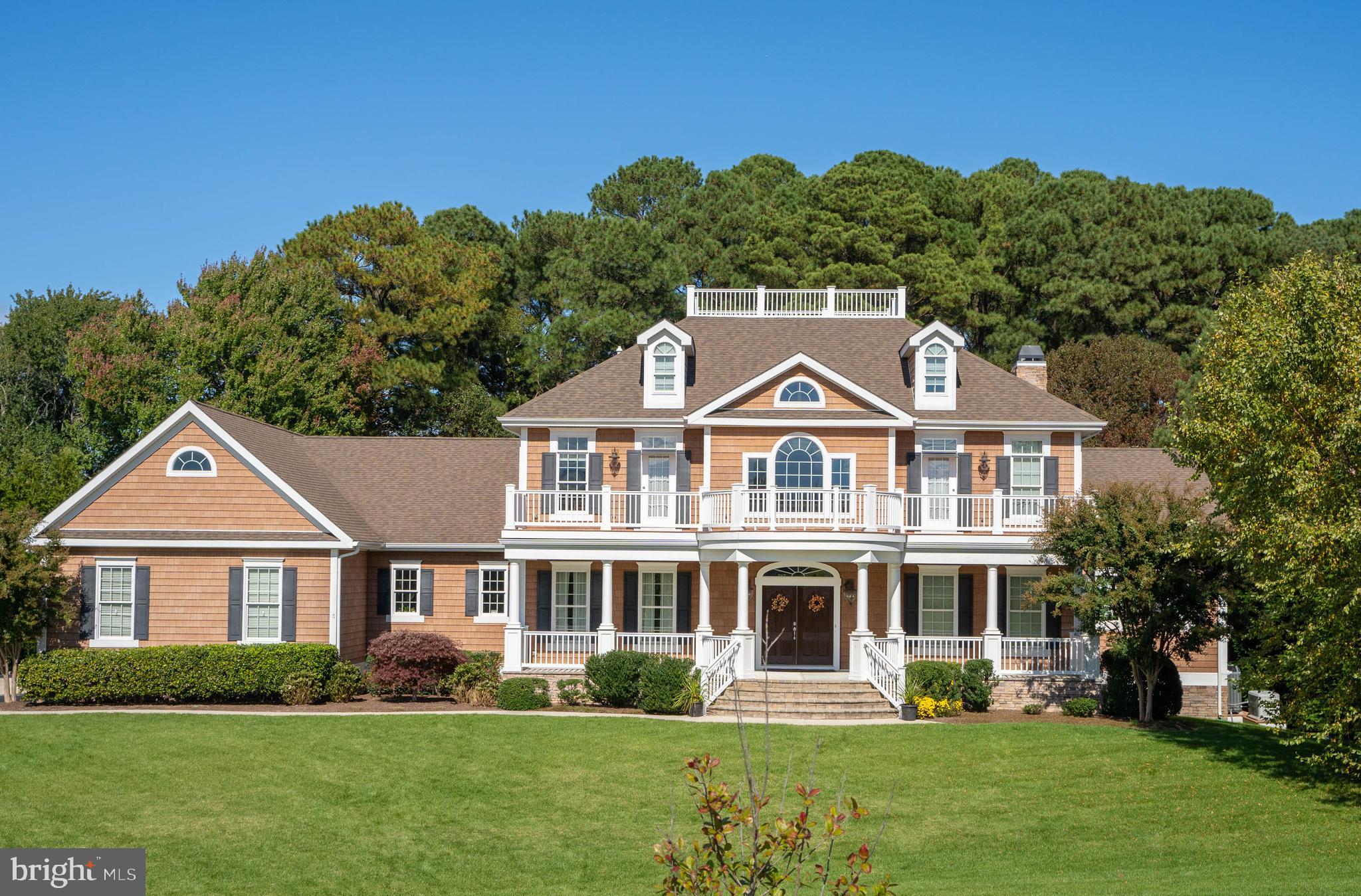 WOLFE POINTE - Residential