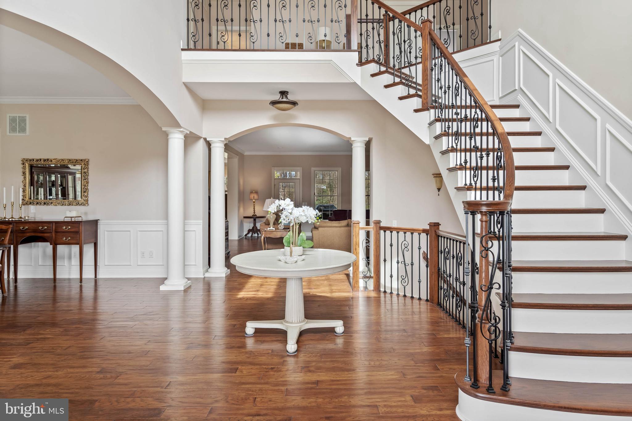 WOLFE POINTE - Residential