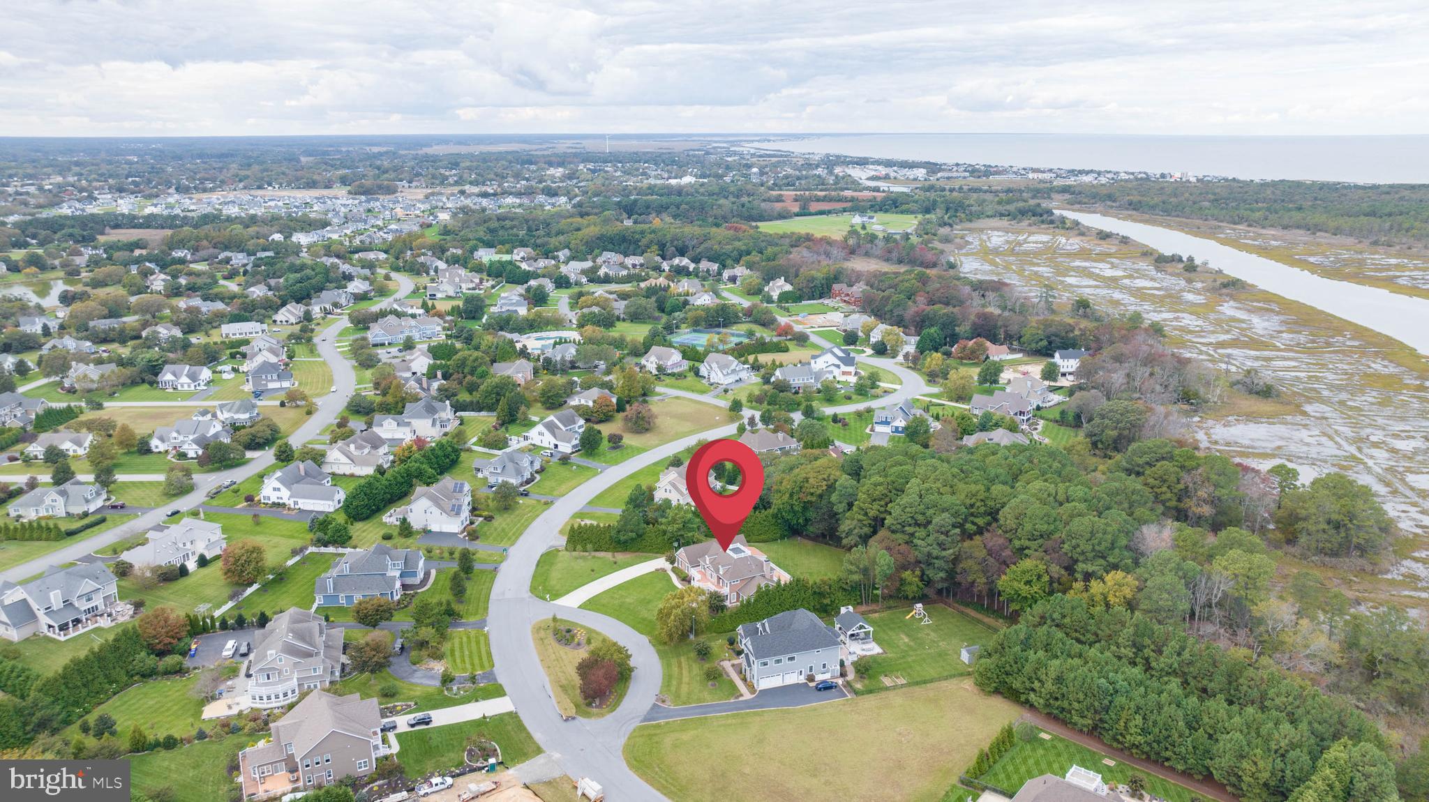 WOLFE POINTE - Residential