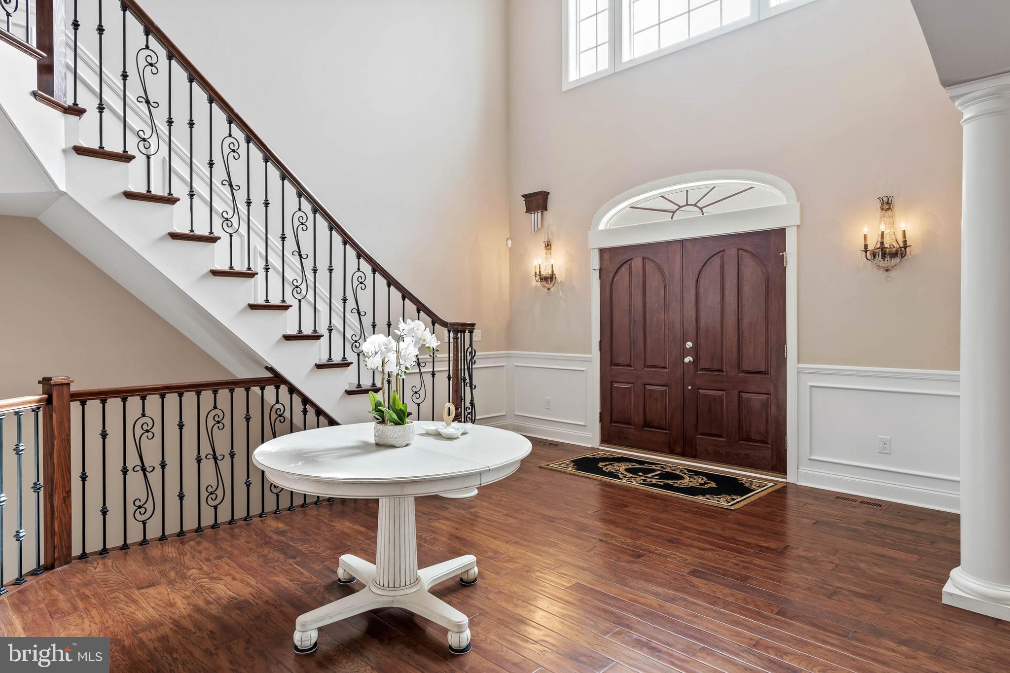 WOLFE POINTE - Residential
