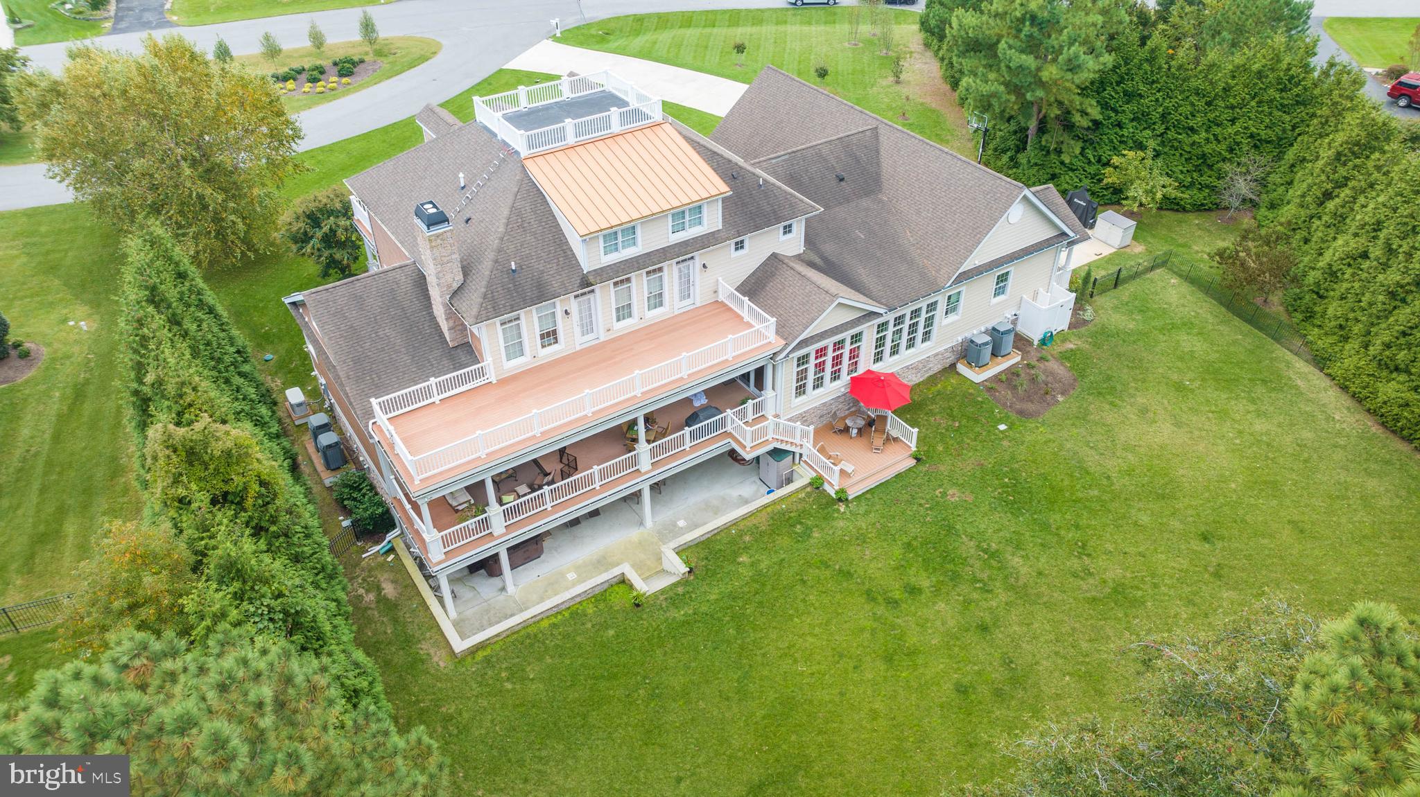 WOLFE POINTE - Residential