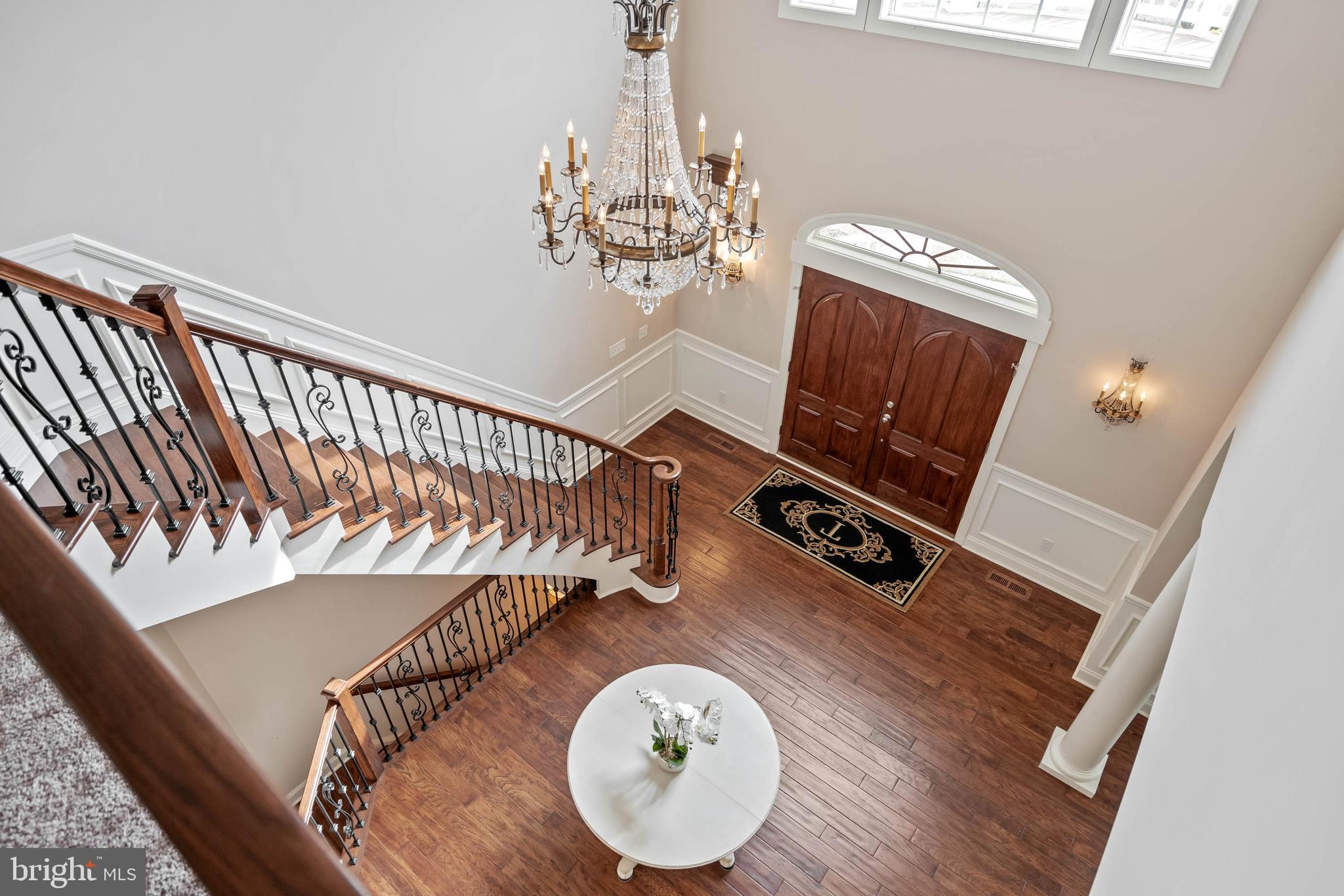 WOLFE POINTE - Residential