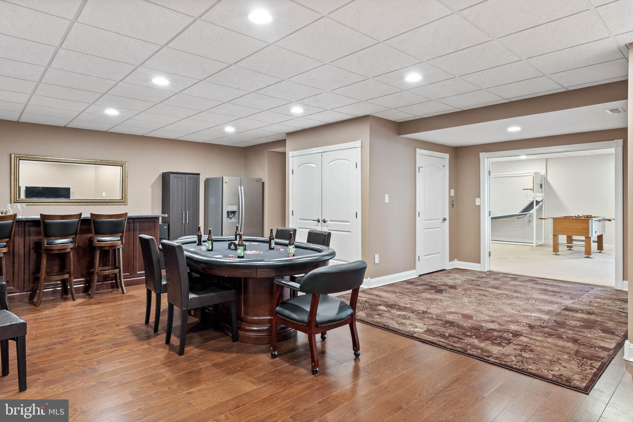 WOLFE POINTE - Residential