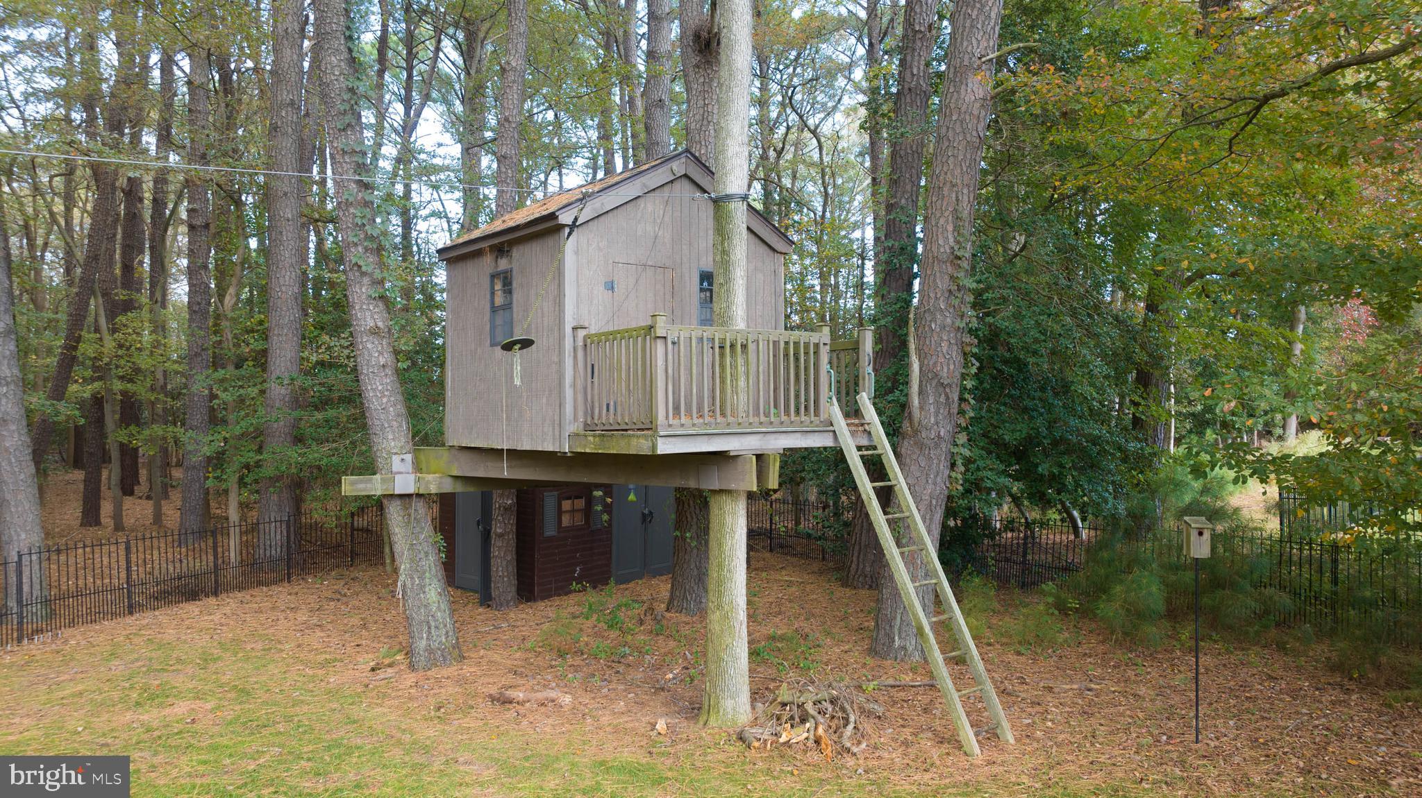 WOLFE POINTE - Residential