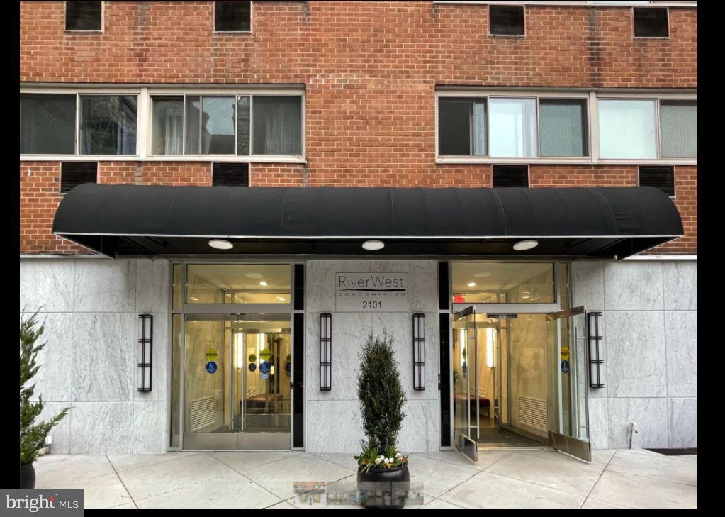Safe and secure, your own living space in a clean studio in the River West Building with all utilities and basic cable TV included in the rent!! Center City location close to access to the entire area! Building amenities include 24/7 doorman for secured entry, laundry facilities, fitness center, internet terminals in lobby with free Wi-Fi, convenient to public transportation-UPenn shuttle and Septa bus stop right across the street, 30th Street Station within a short walking distance. Close to many universities and institutions, including Penn, Drexel, Jefferson, Temple and others. All utilities are included in rent, landlord pays the monthly Assoc fee. Best location at Rittenhouse Square in Center City!! Non smoking, No pets! available January 1st.   one month security plus two months up front. Rent Spree application fee is $42.00 paid for by applicant. New tenant must pay move in fee prior to move in ($350)