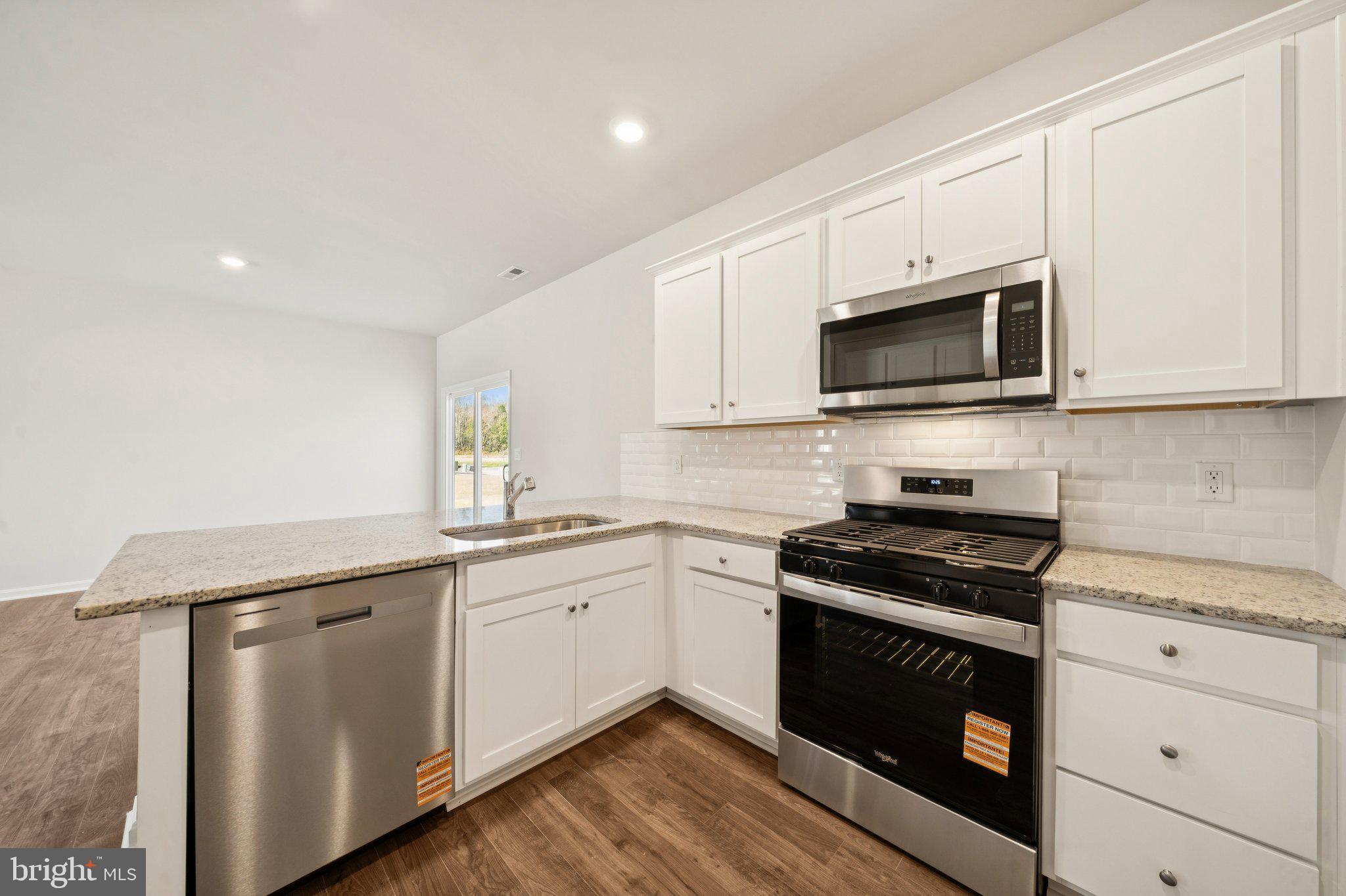 LADYSMITH VILLAGE - Residential