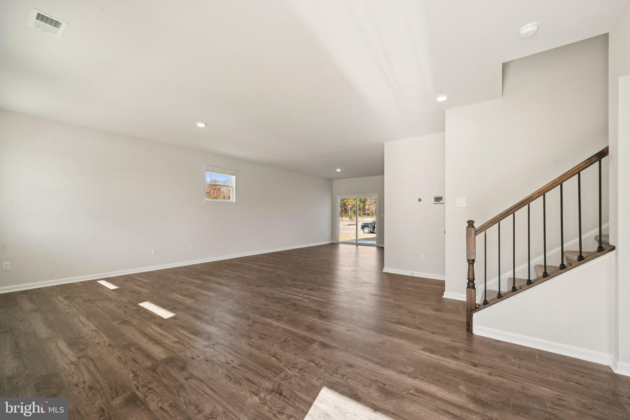 LADYSMITH VILLAGE - Residential