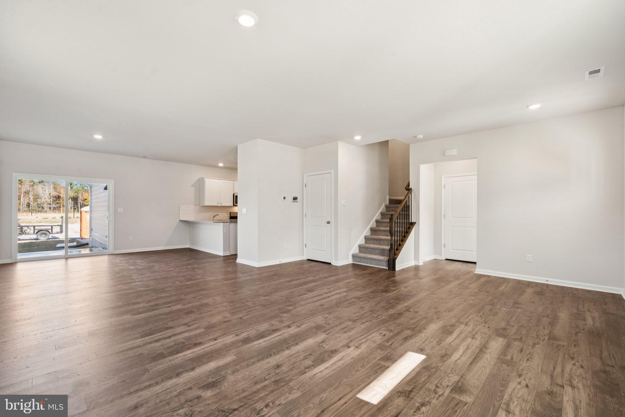 LADYSMITH VILLAGE - Residential