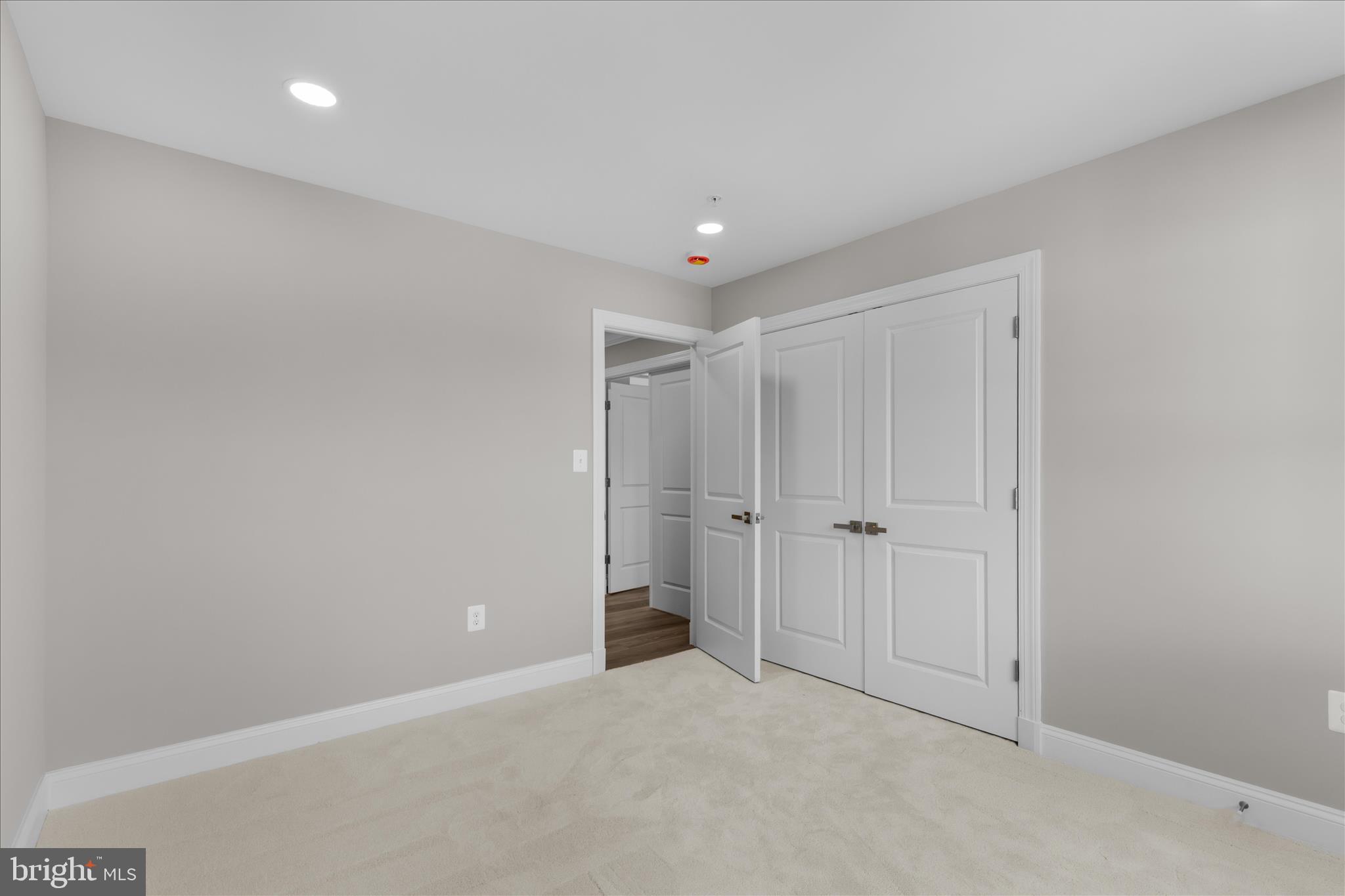 WATERFORD COVE - Residential