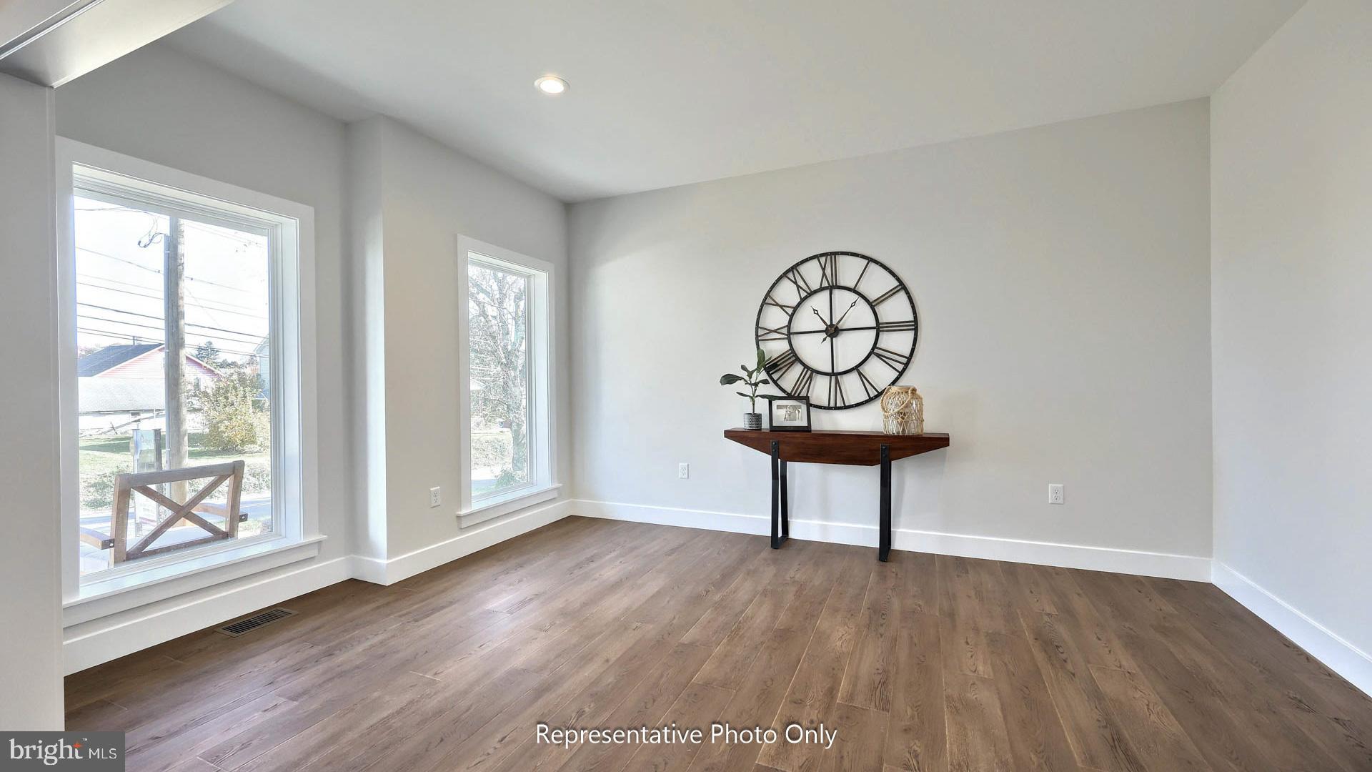 MOUNTAIN VIEW ESTATES - Residential