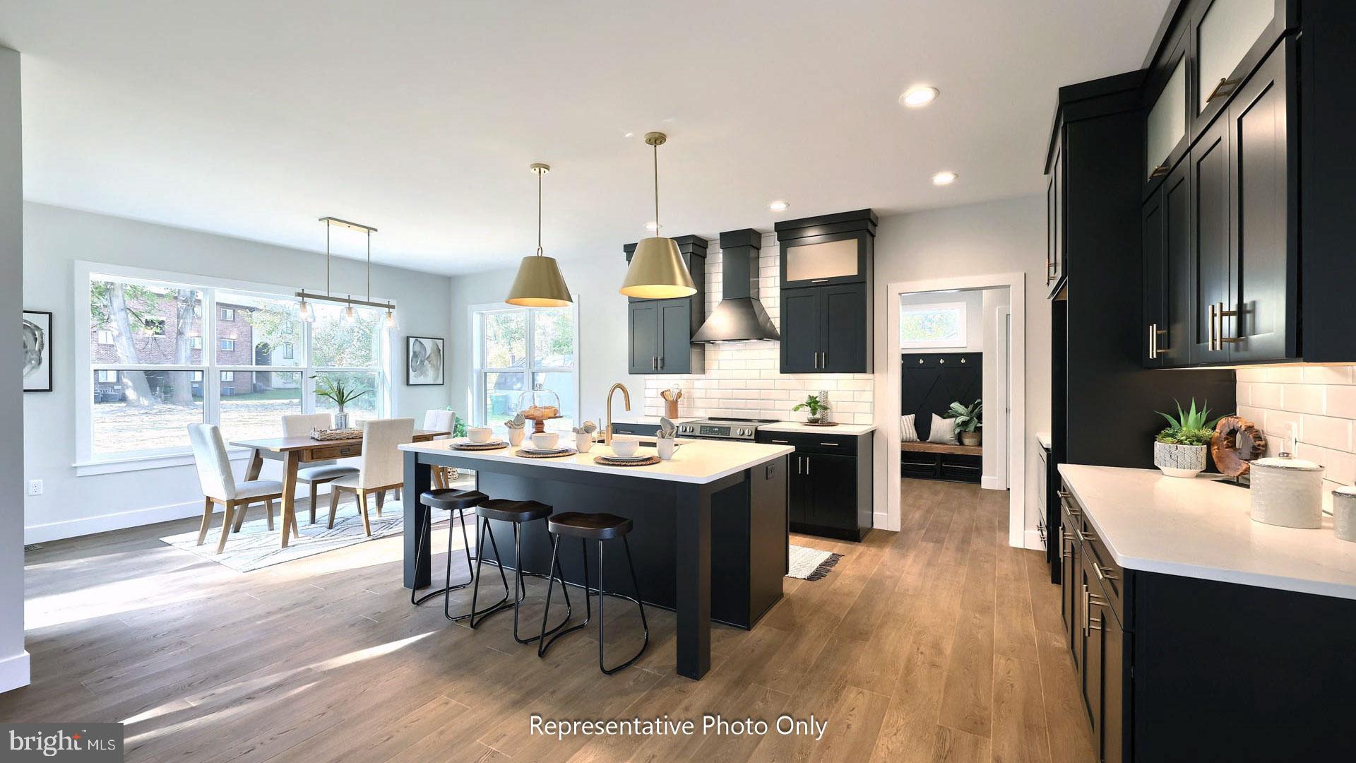 MOUNTAIN VIEW ESTATES - Residential