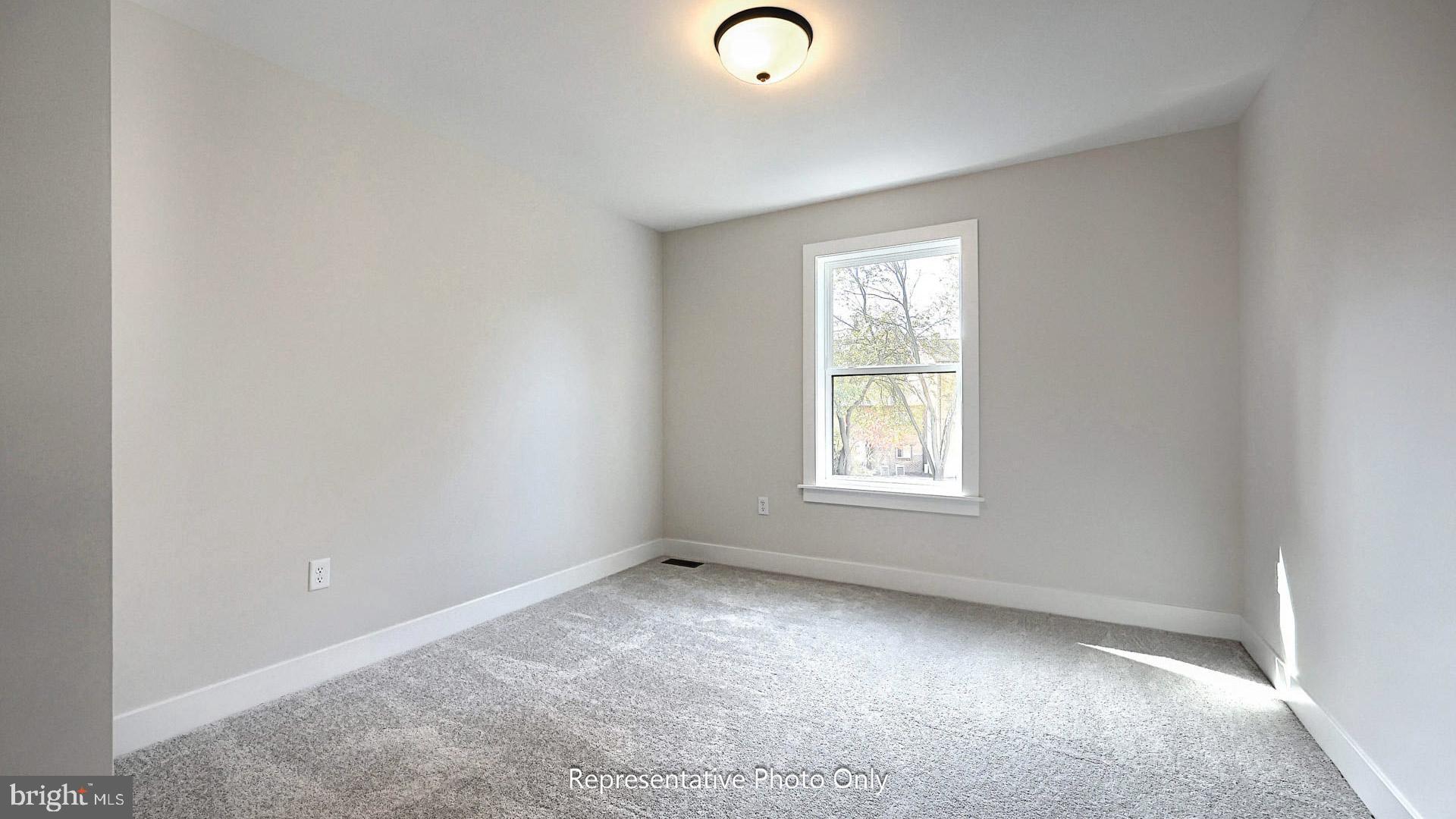 MOUNTAIN VIEW ESTATES - Residential